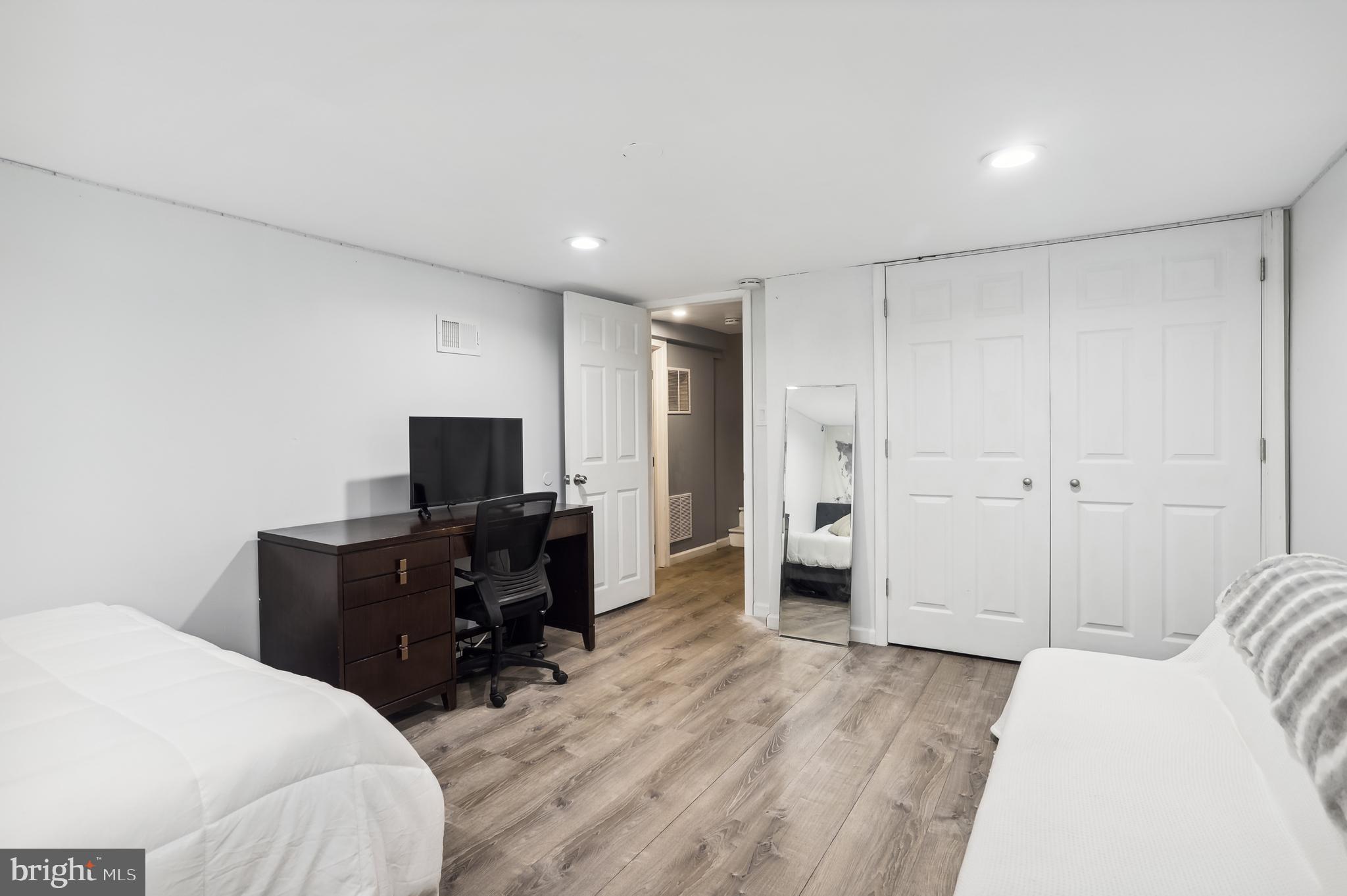 PINES ON THE SEVERN - Residential