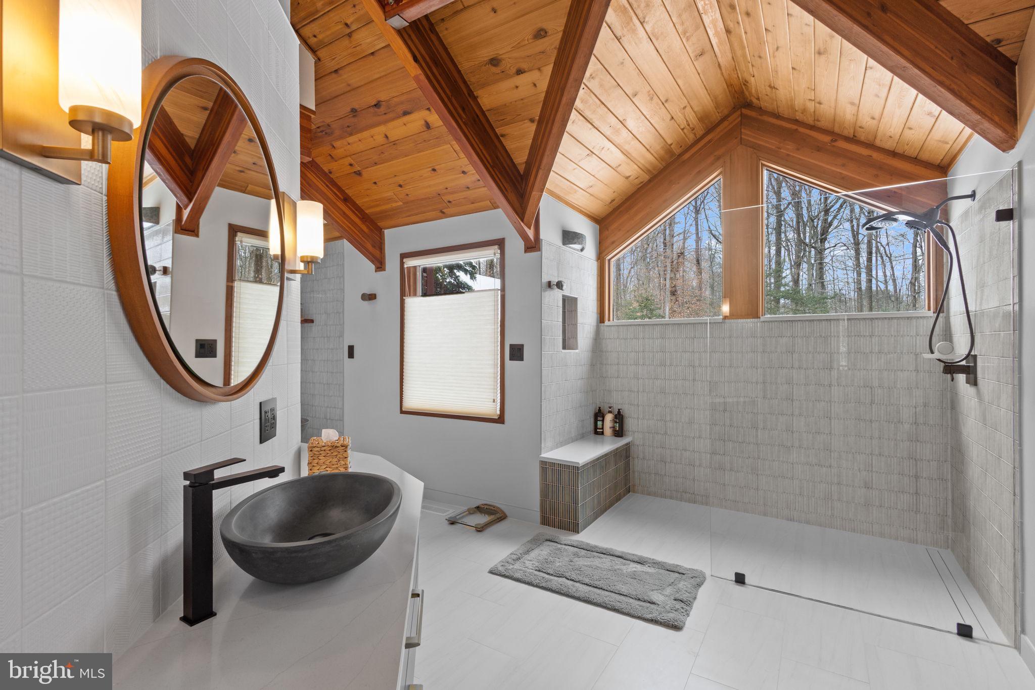 RIVERSCAPE - Residential