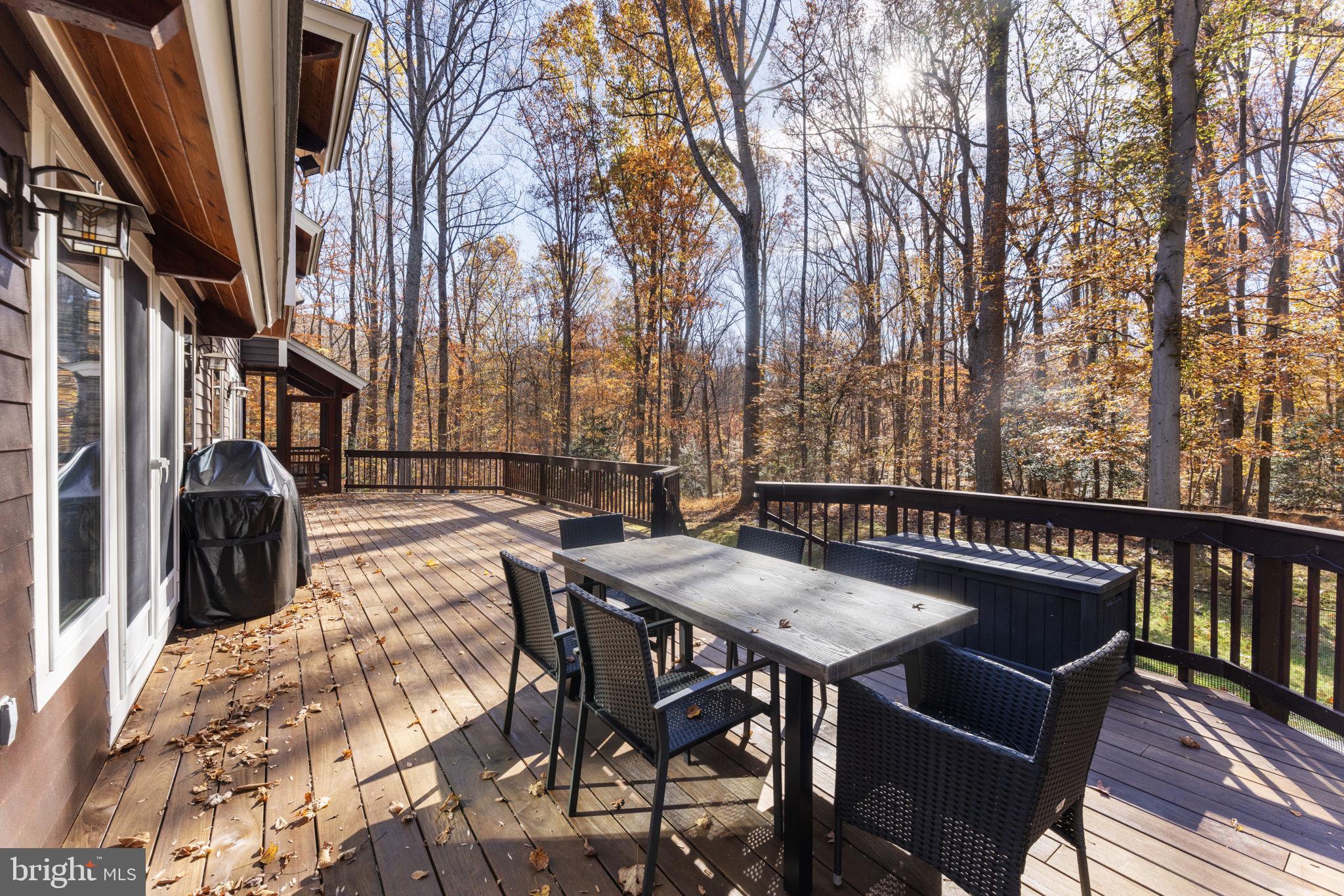 RIVERSCAPE - Residential