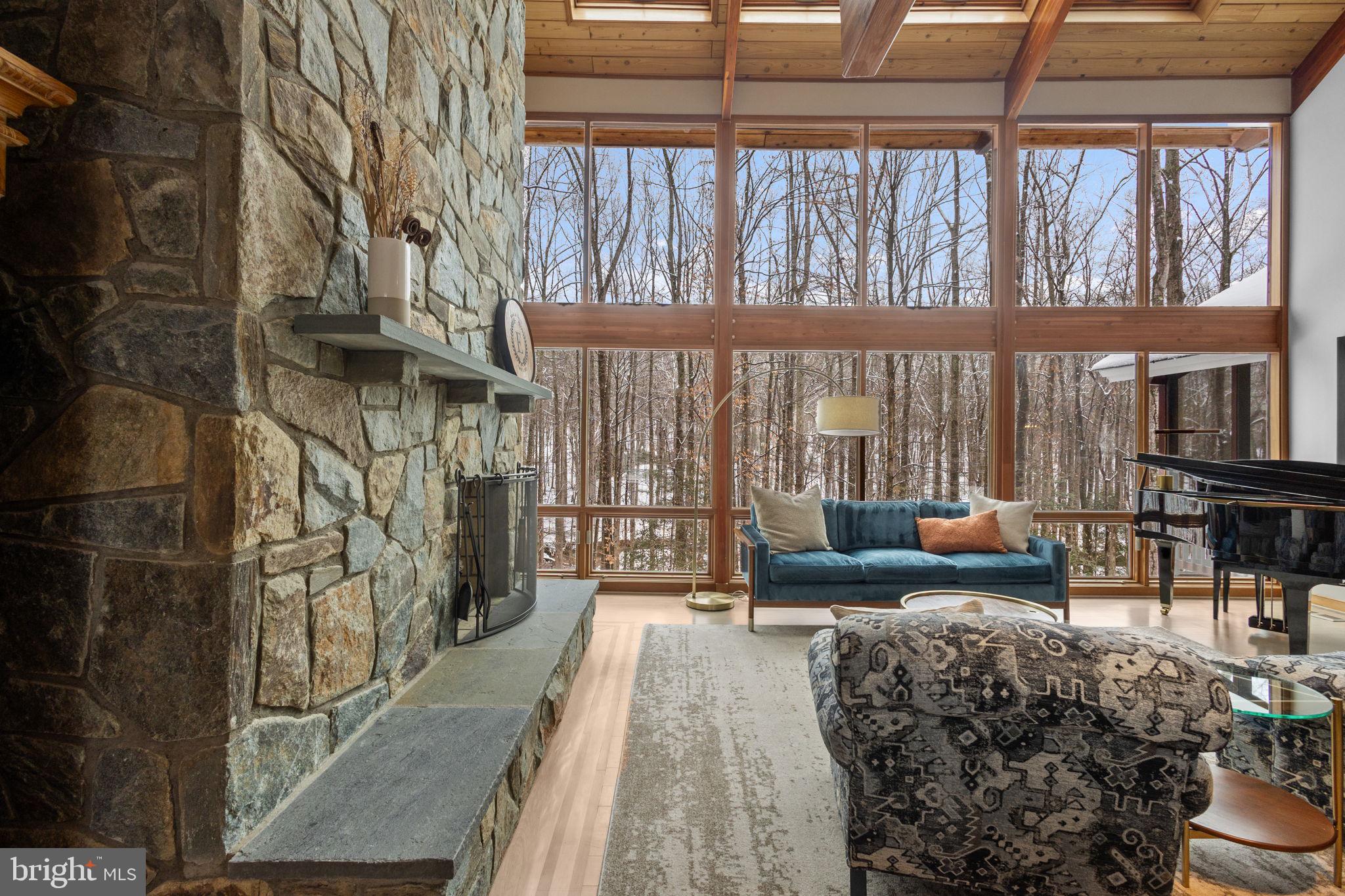 RIVERSCAPE - Residential