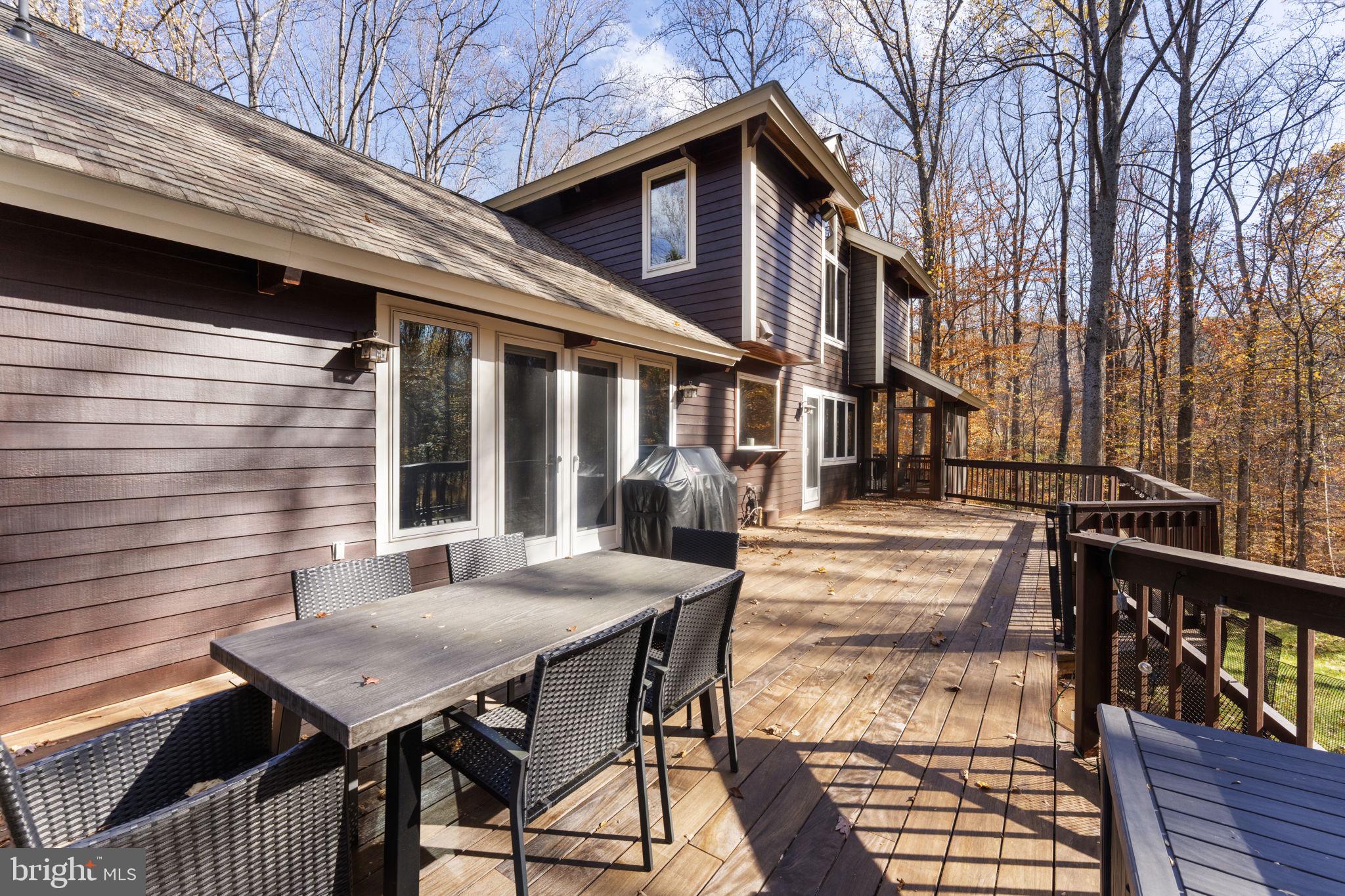 RIVERSCAPE - Residential