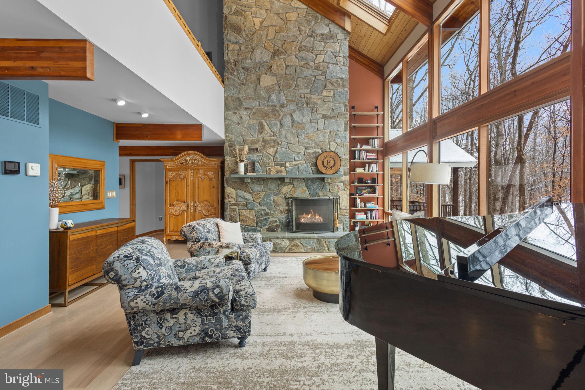 RIVERSCAPE - Residential