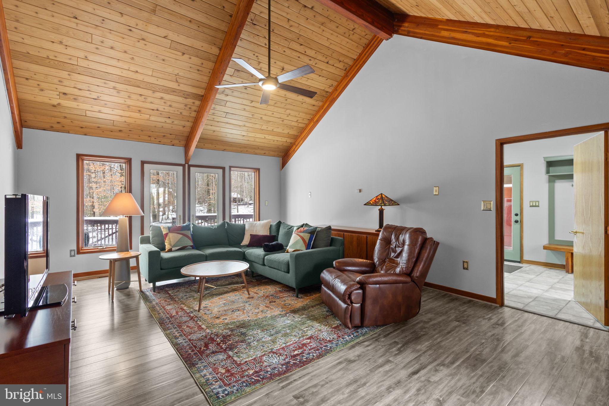 RIVERSCAPE - Residential