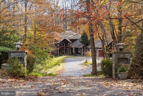 10755 RIVERSCAPE RUN GREAT FALLS VA 22066