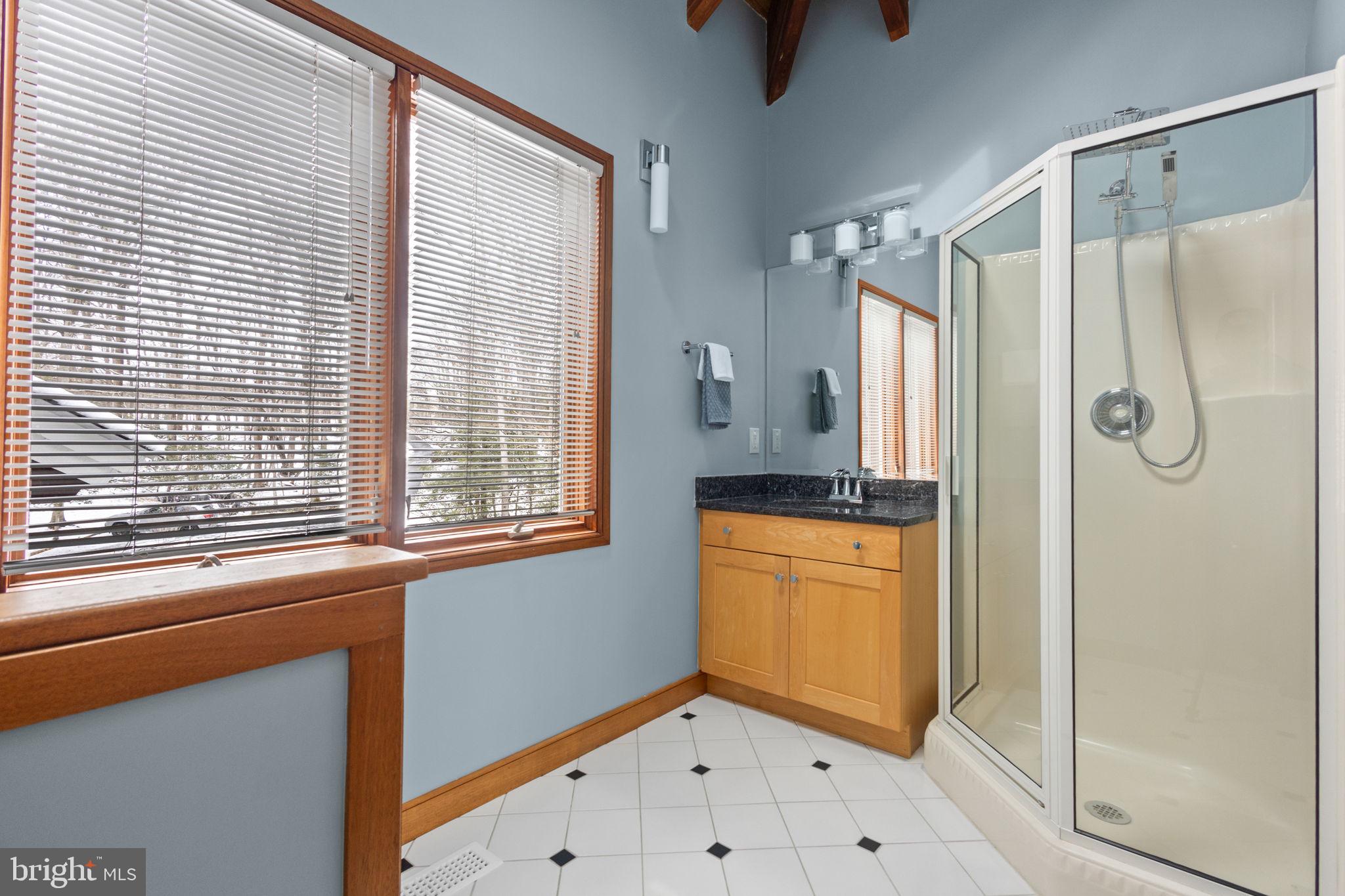 RIVERSCAPE - Residential