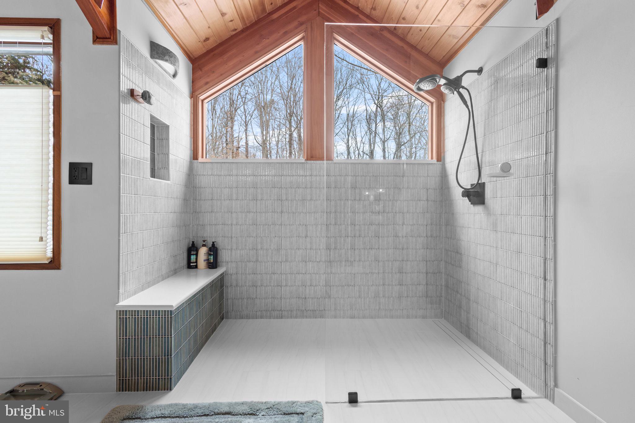 RIVERSCAPE - Residential