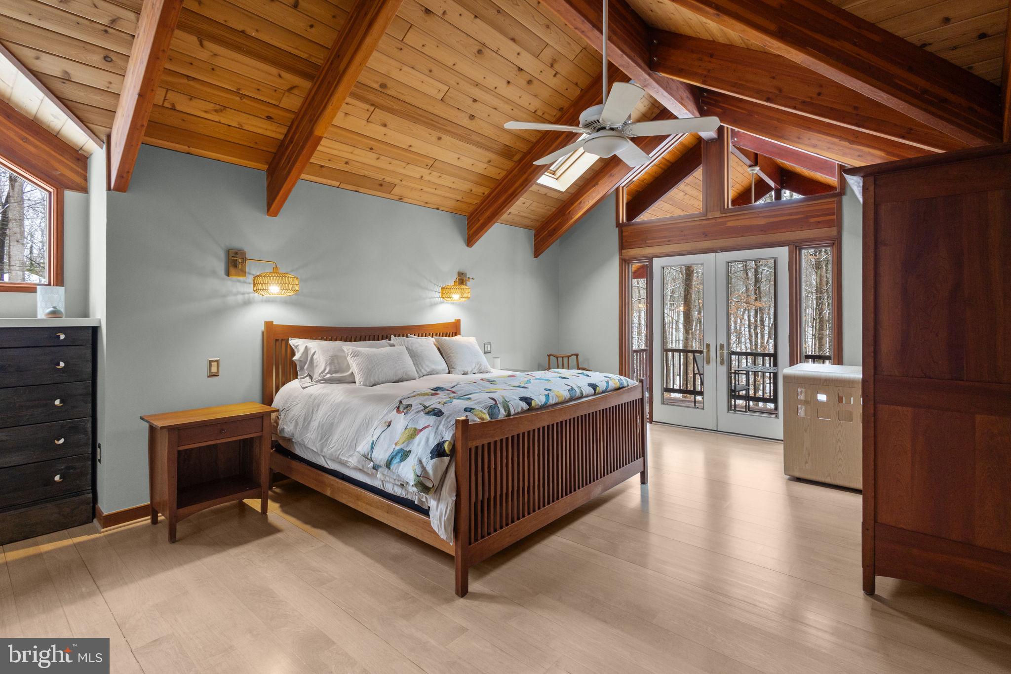 RIVERSCAPE - Residential