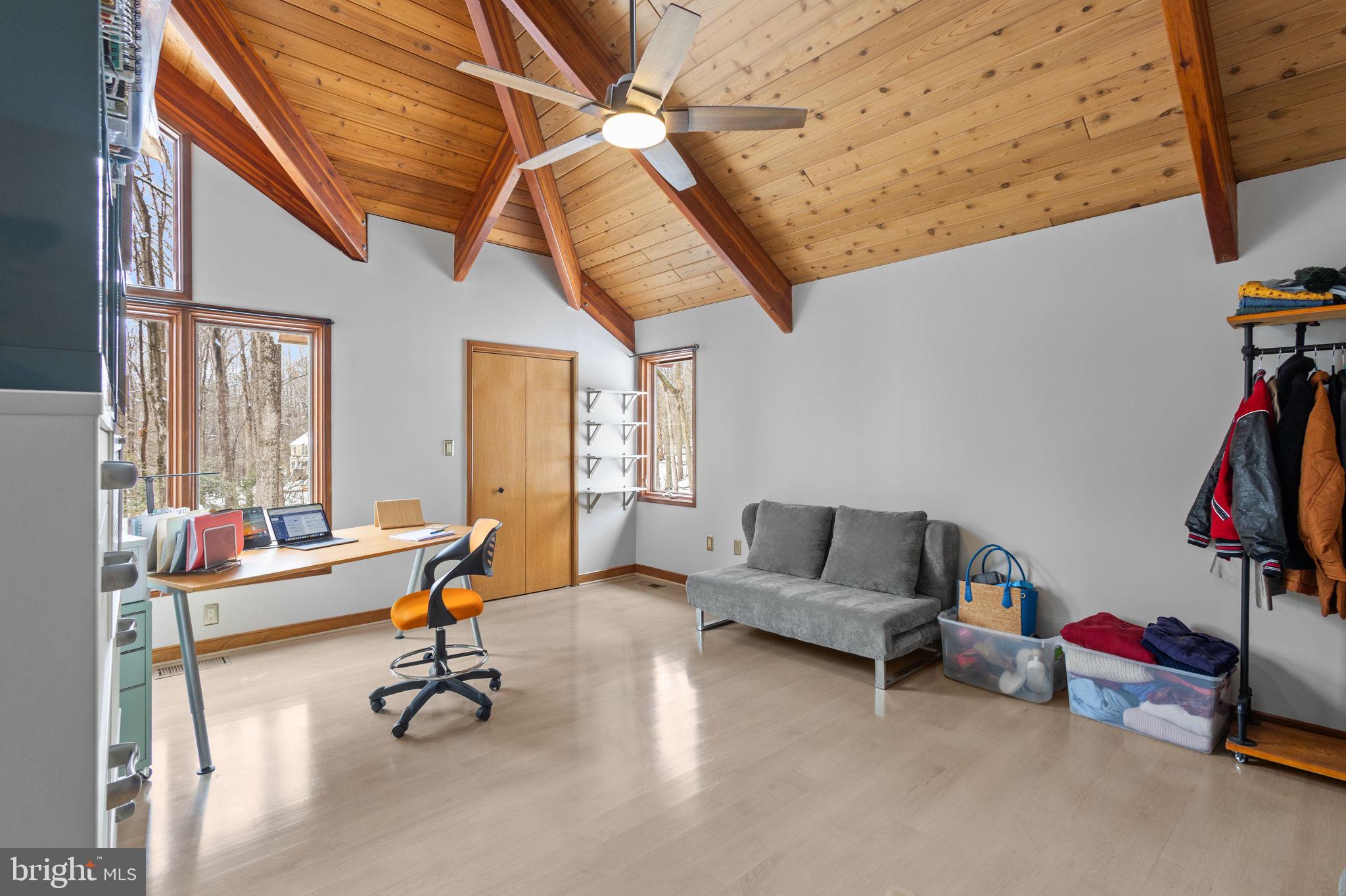 RIVERSCAPE - Residential