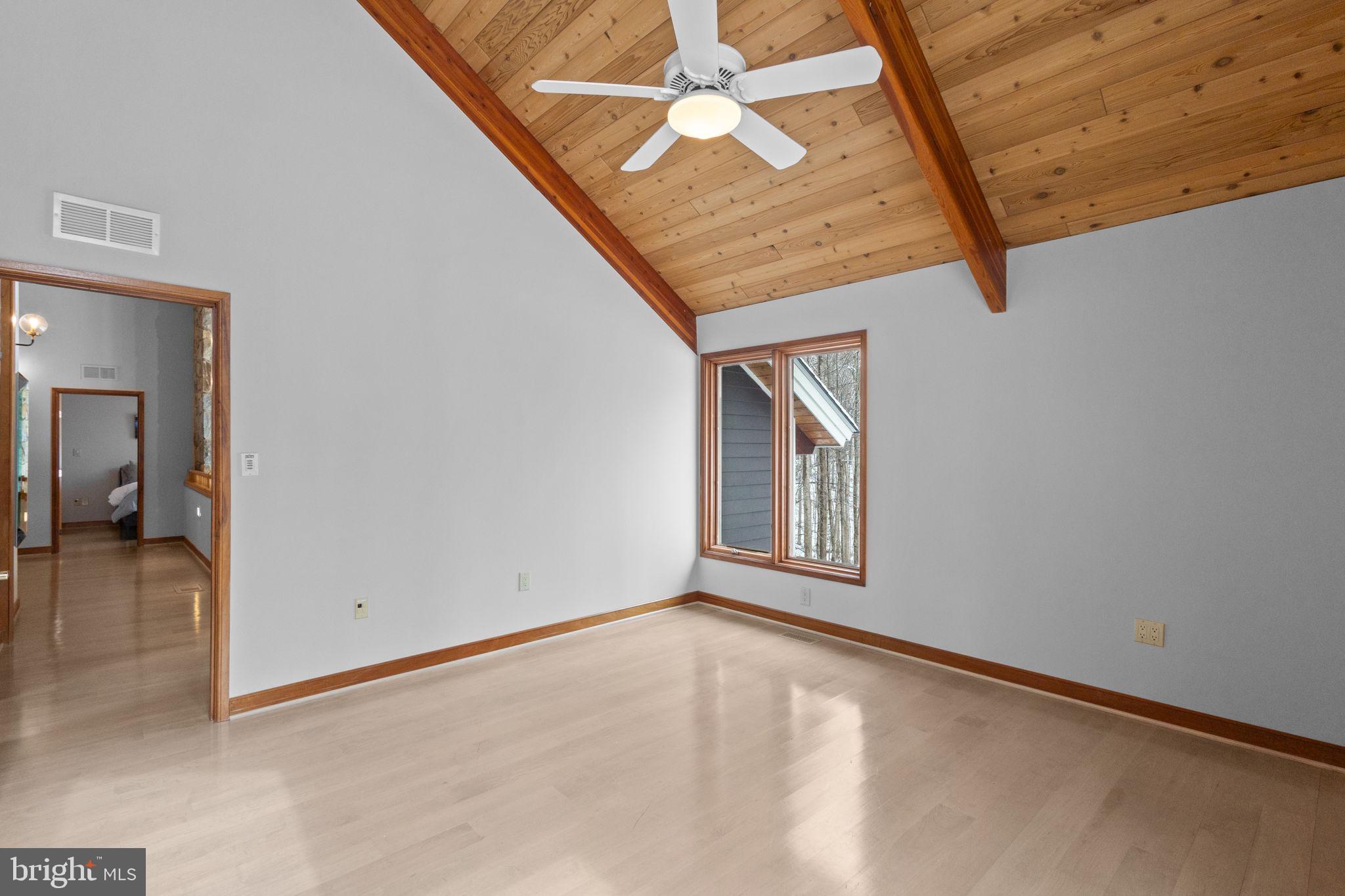 RIVERSCAPE - Residential