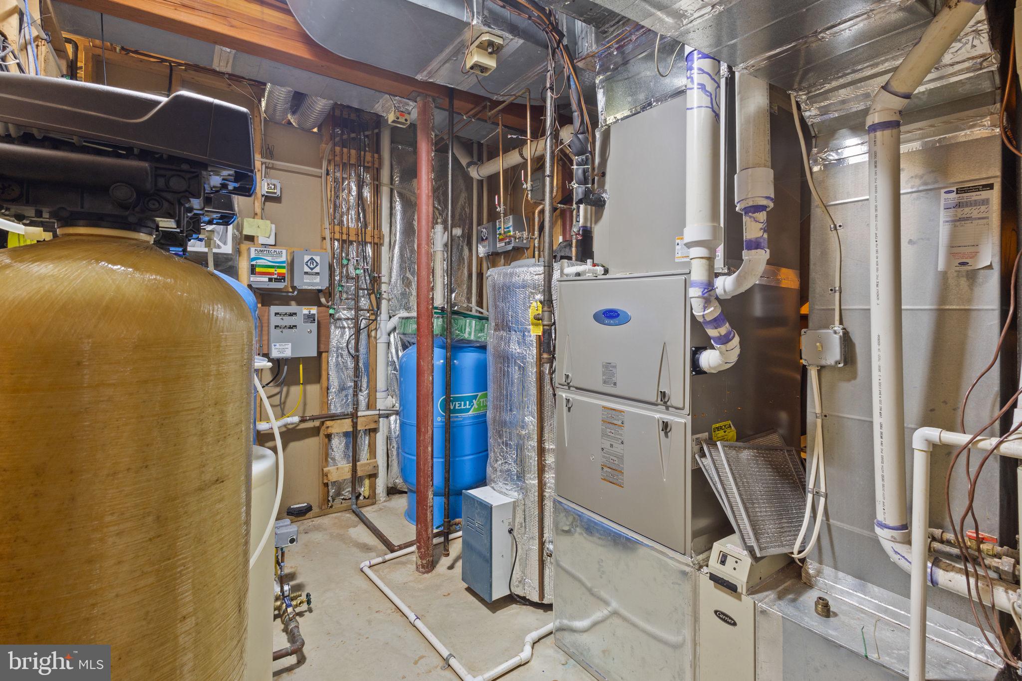 RIVERSCAPE - Residential