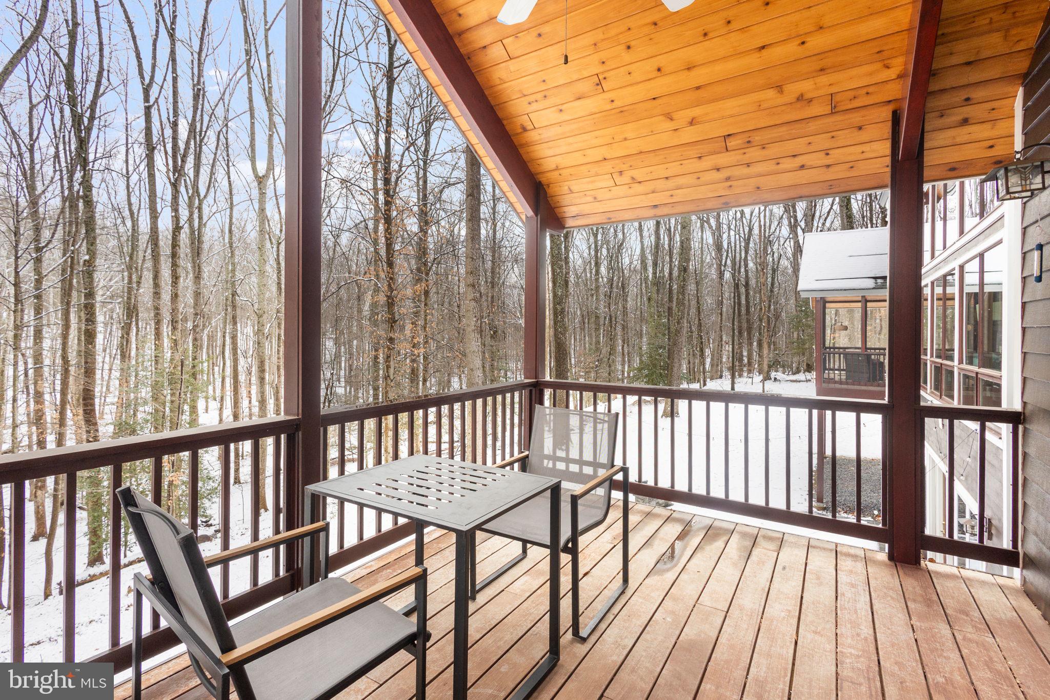 RIVERSCAPE - Residential