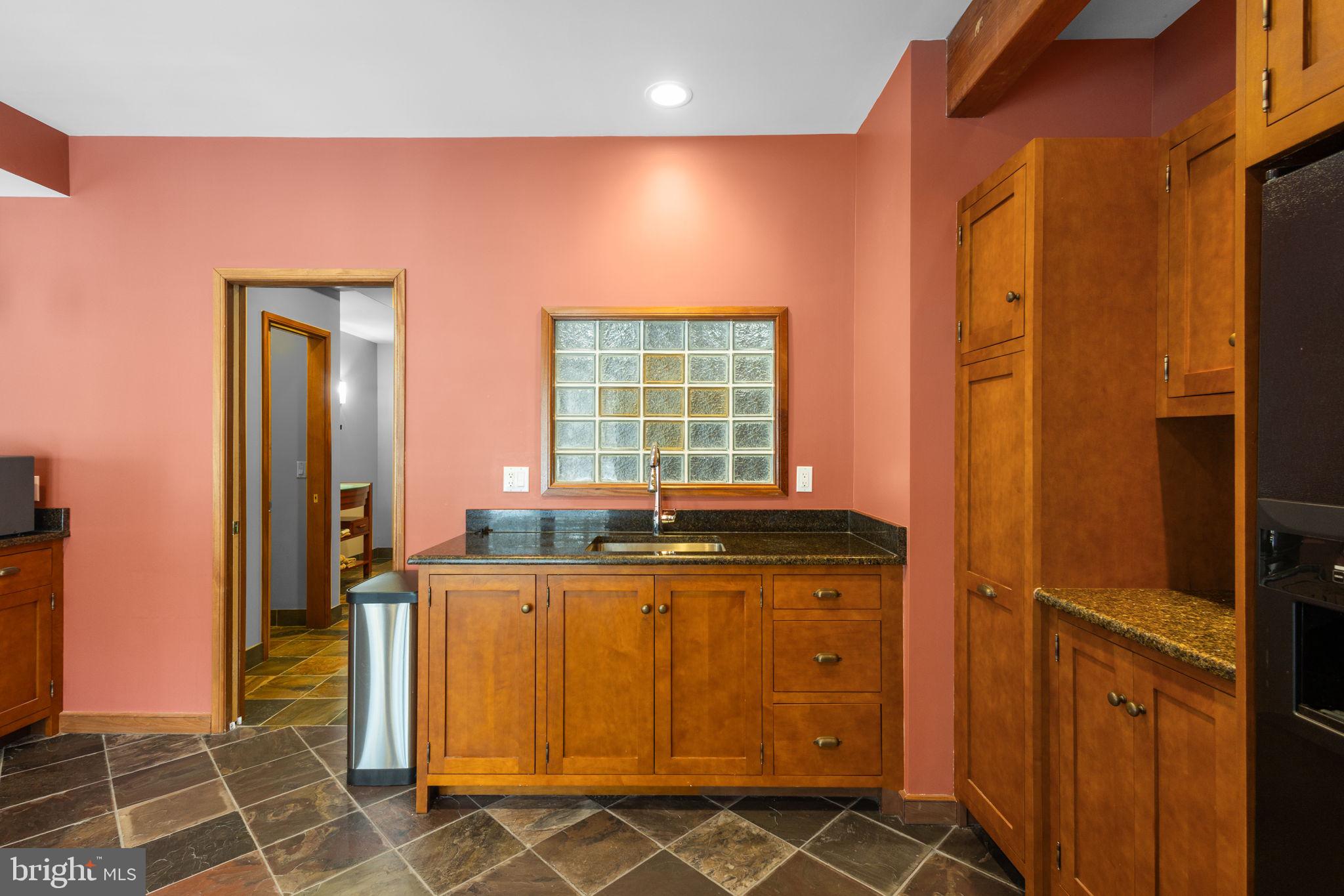 RIVERSCAPE - Residential