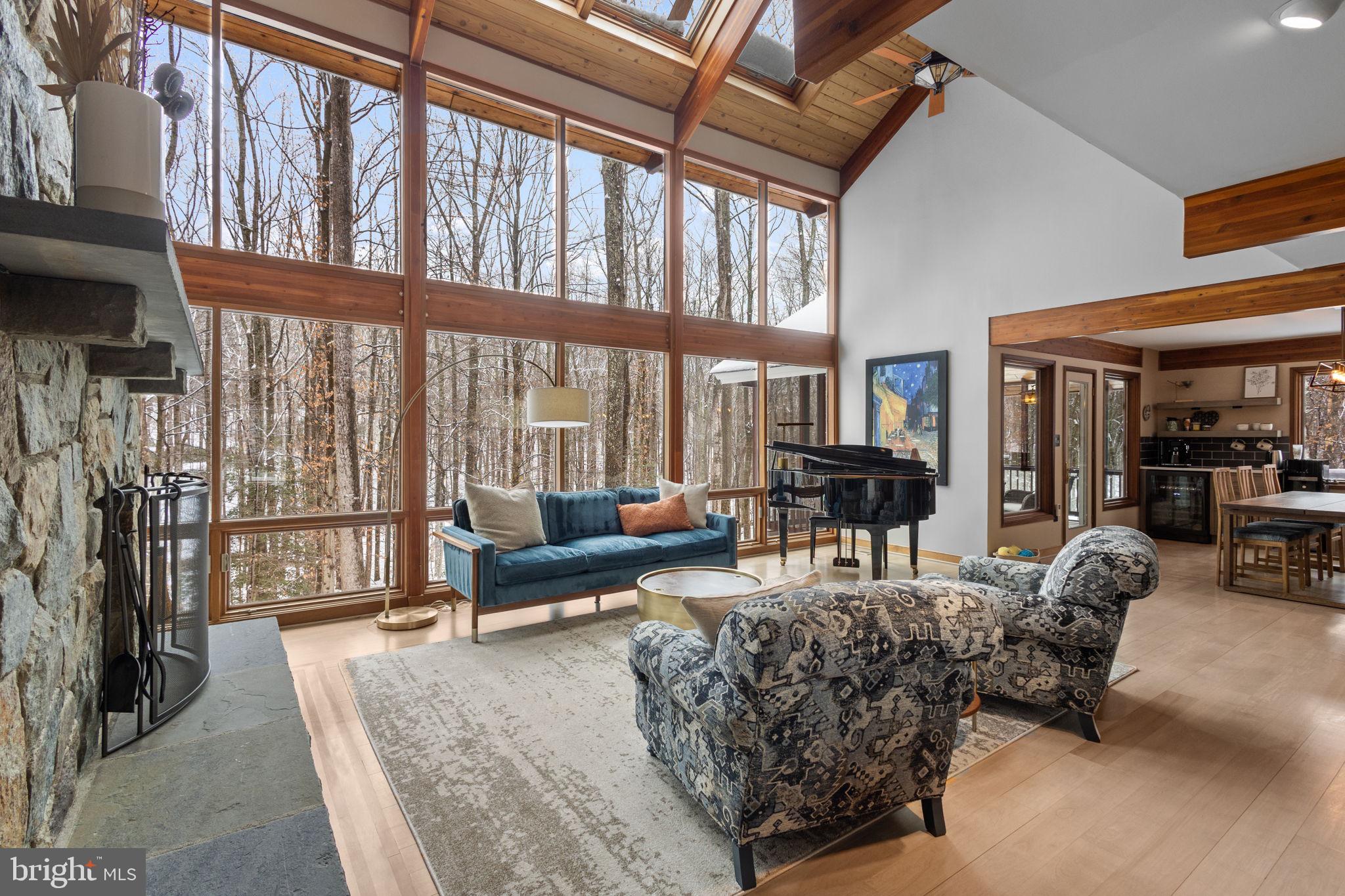 RIVERSCAPE - Residential