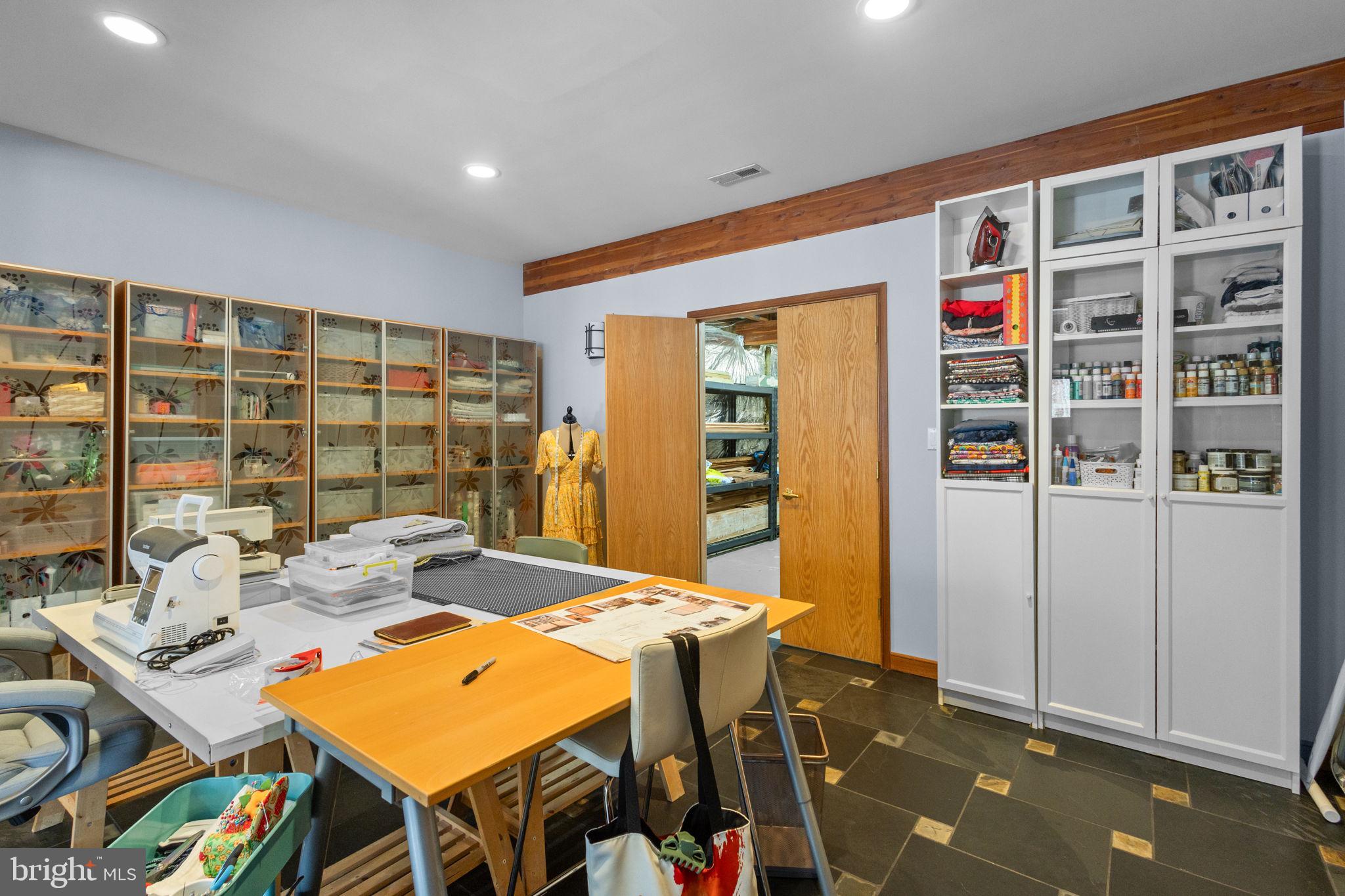 RIVERSCAPE - Residential