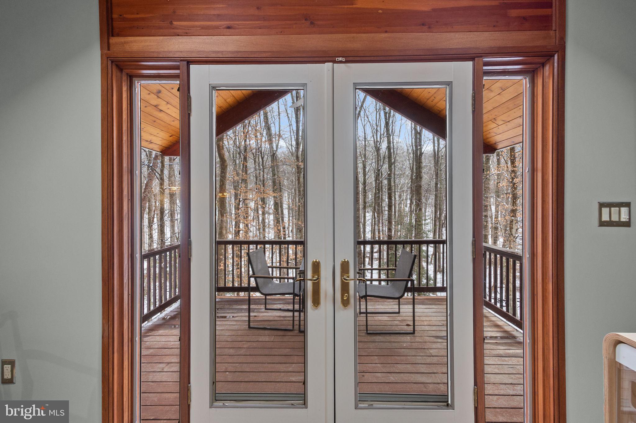 RIVERSCAPE - Residential