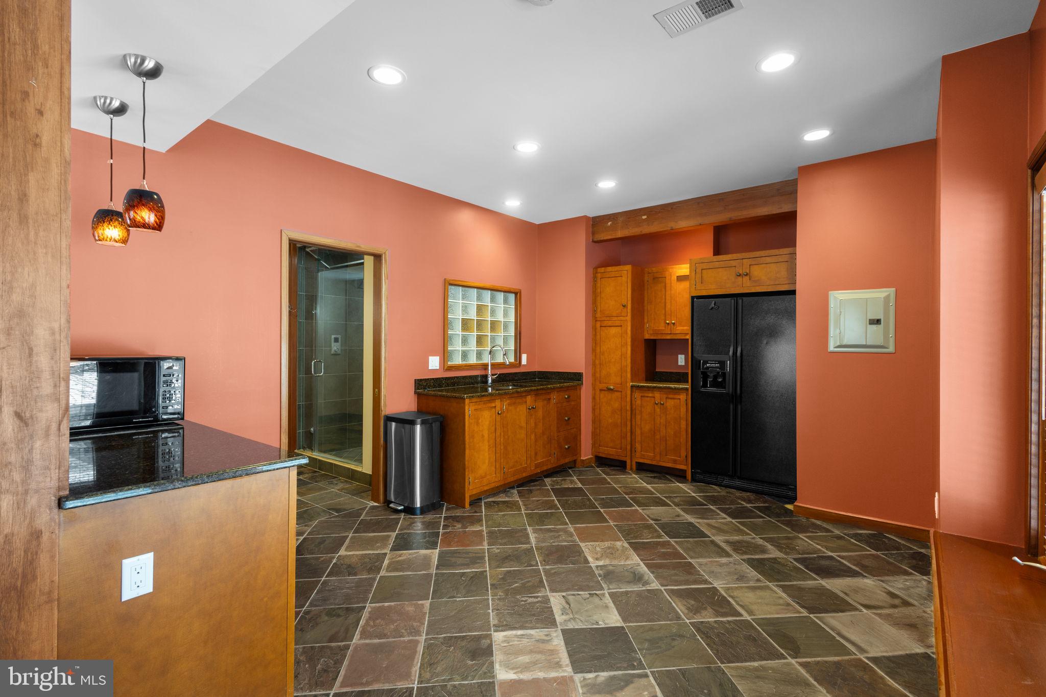 RIVERSCAPE - Residential