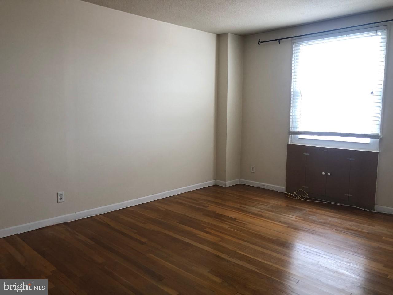 SAINT PAUL AT CHASE - Residential