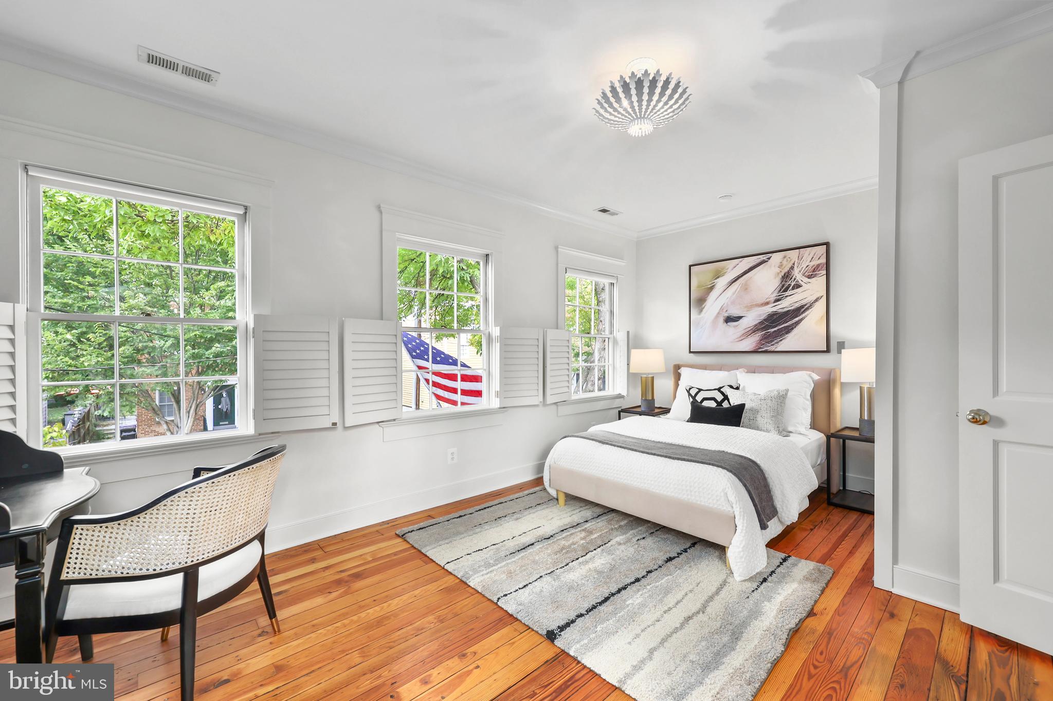 OLD TOWN ALEXANDRIA - Residential