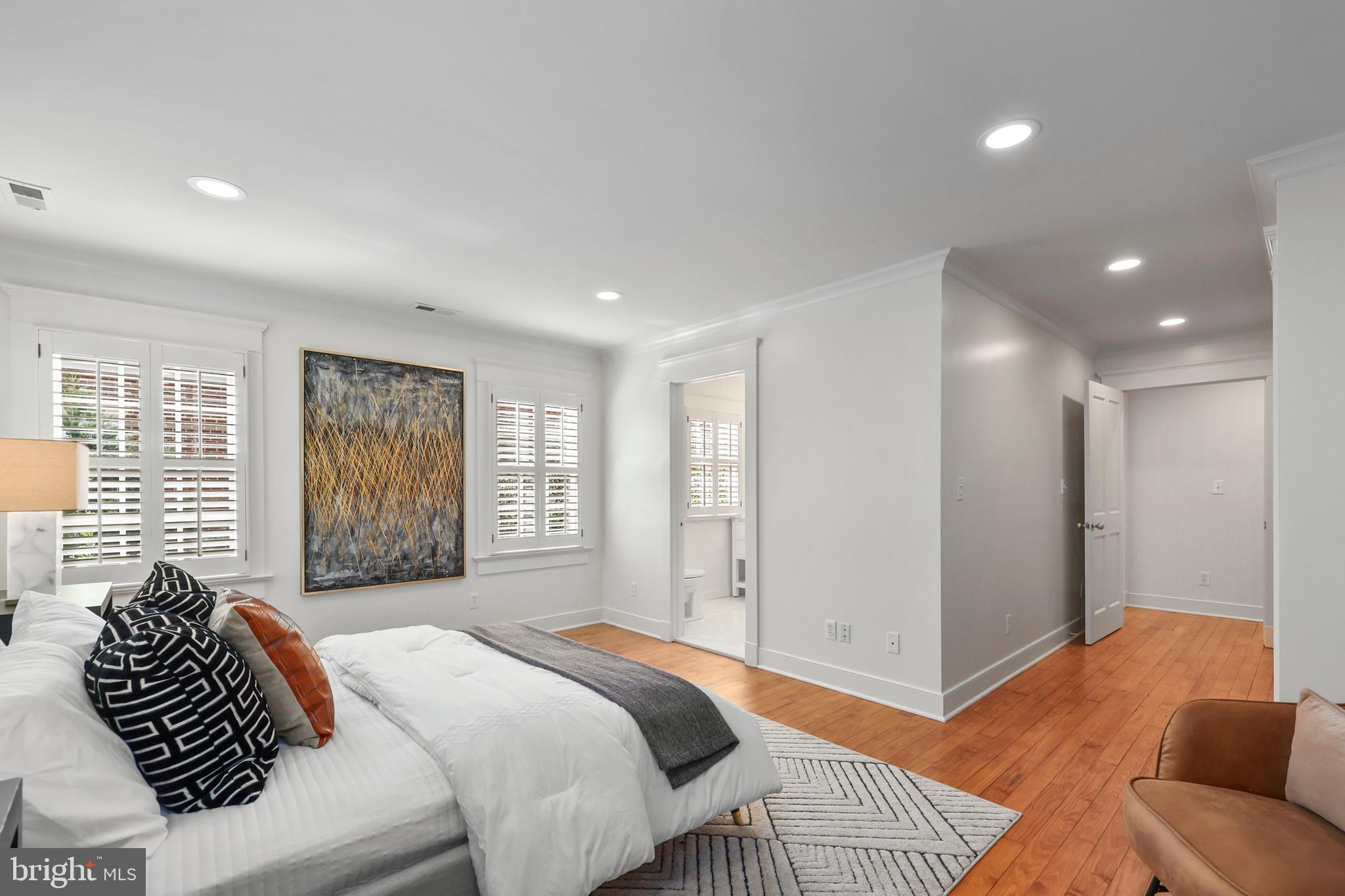 OLD TOWN ALEXANDRIA - Residential