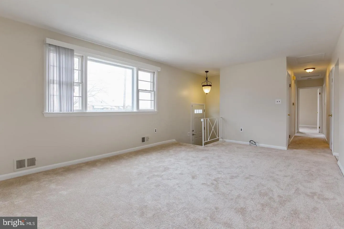 Fort Washington, Maryland 20744, United States, 4 Bedrooms Bedrooms, ,3 BathroomsBathrooms,Residential,Contingent,85344