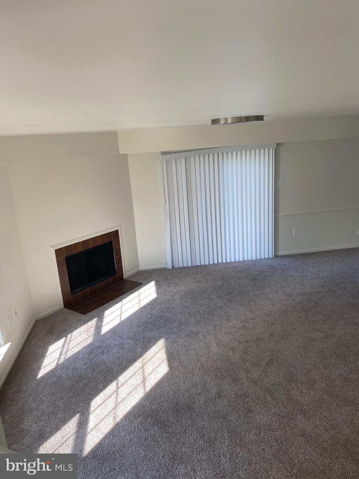 HUNTINGDON BROOK - Residential Lease