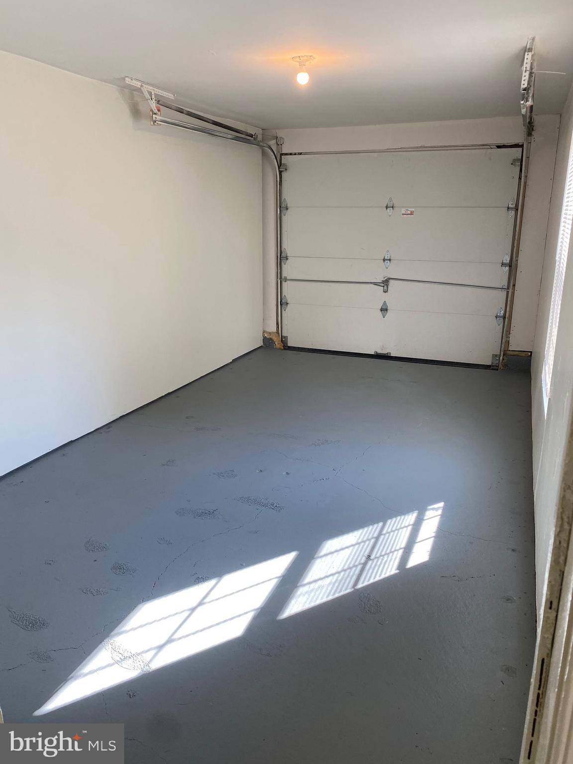 HUNTINGDON BROOK - Residential Lease