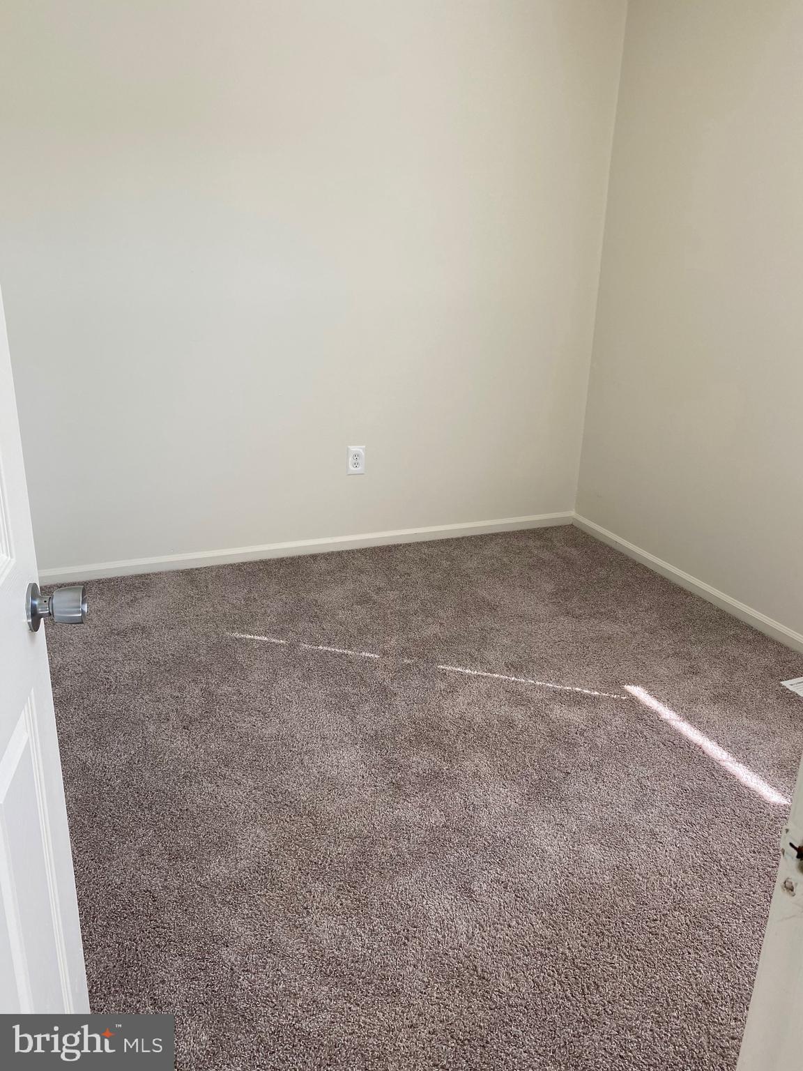 HUNTINGDON BROOK - Residential Lease