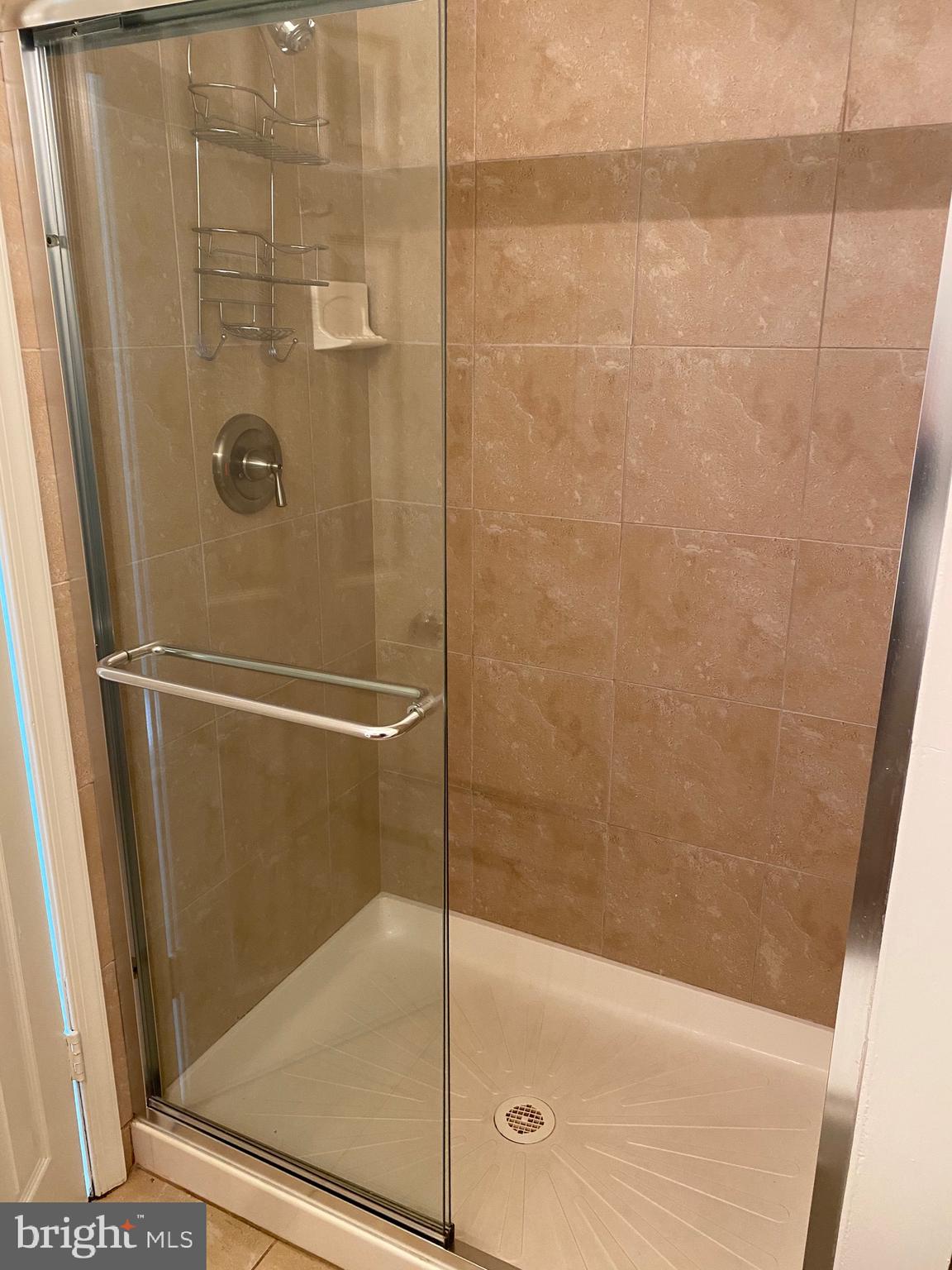 HUNTINGDON BROOK - Residential Lease