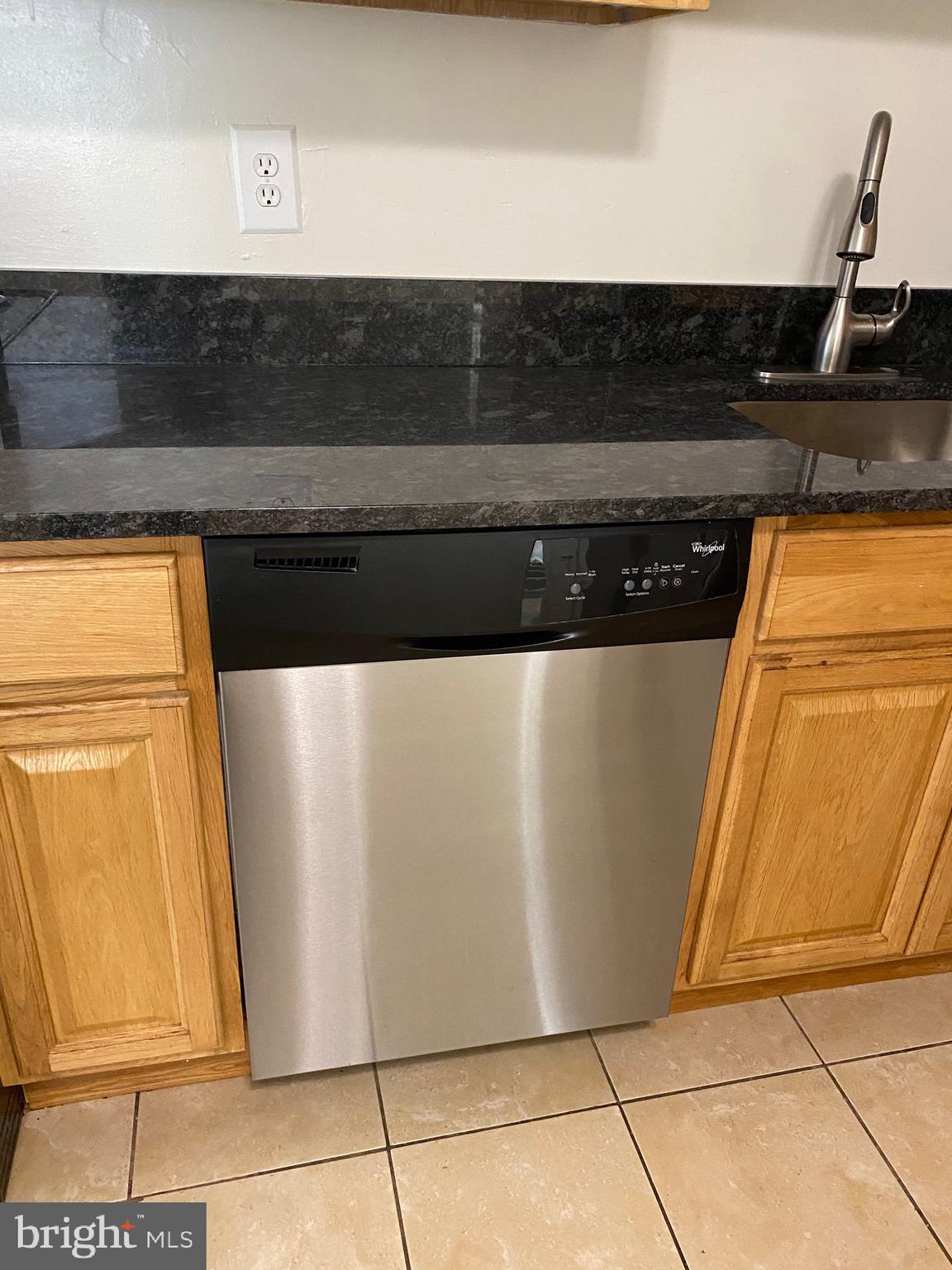 HUNTINGDON BROOK - Residential Lease