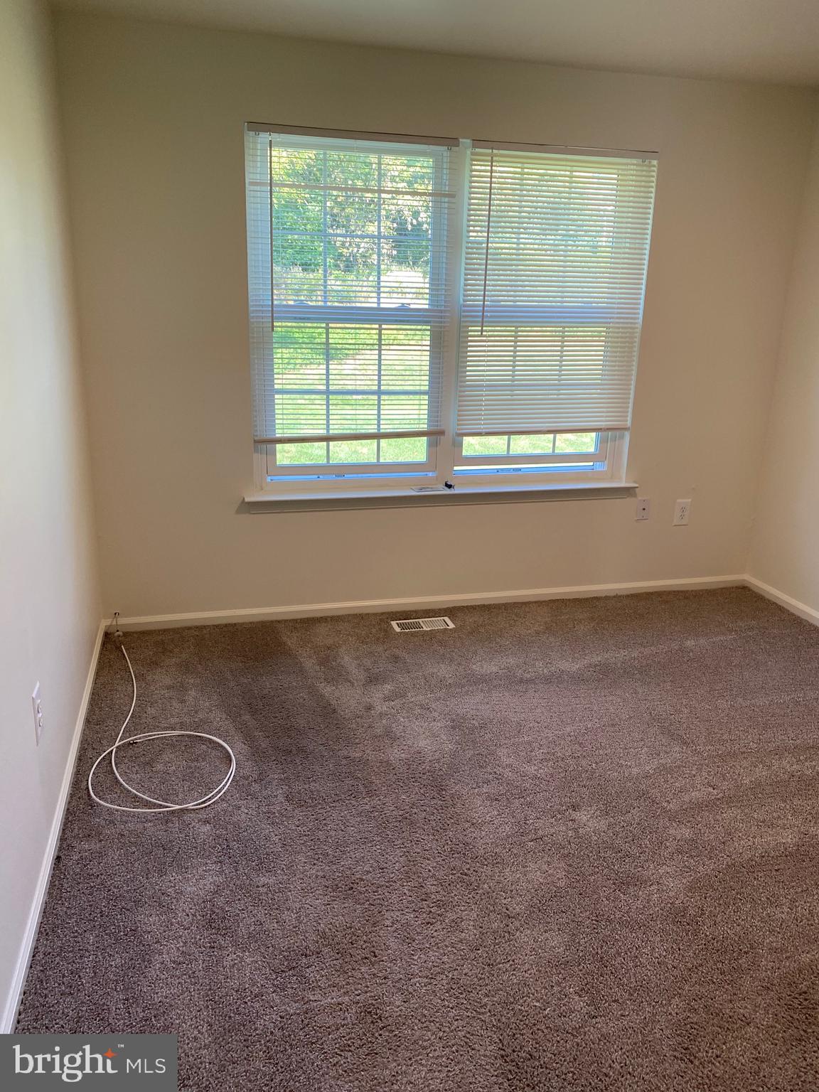 HUNTINGDON BROOK - Residential Lease