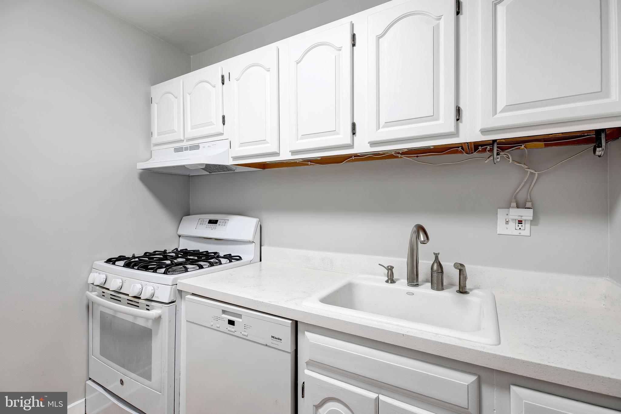 WESLEY HEIGHTS - Residential Lease