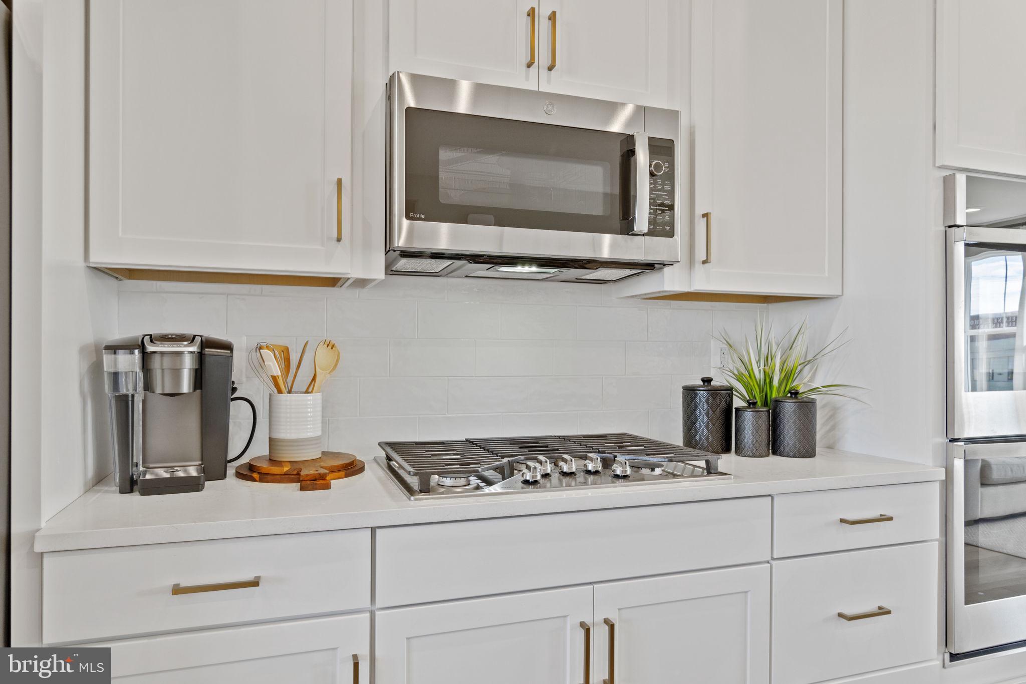 ARCOLA TOWN CENTER - Residential