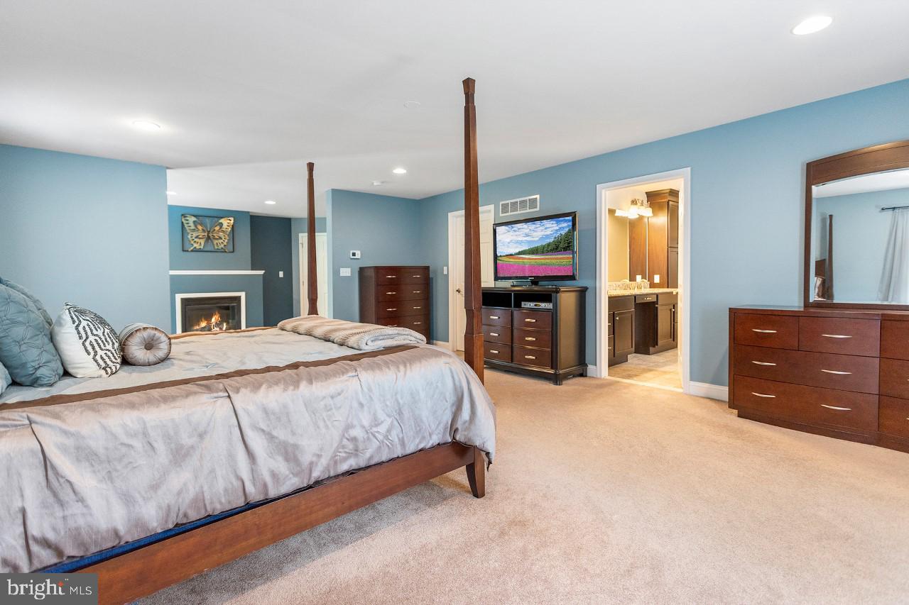 INDIAN SPRINGS - Residential