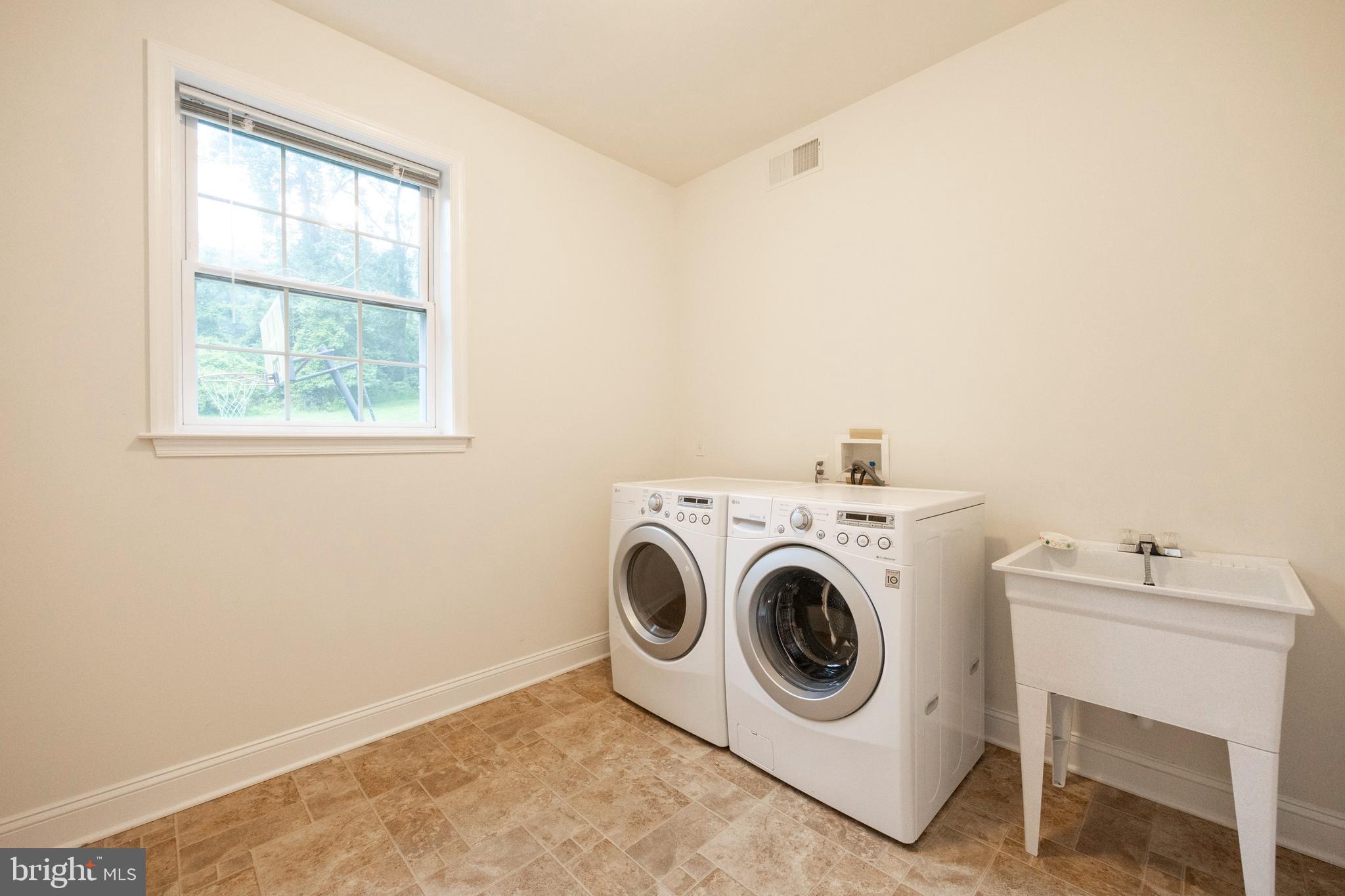 INDIAN SPRINGS - Residential