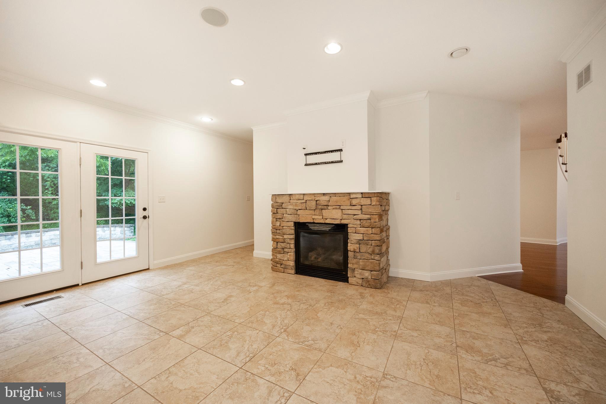 INDIAN SPRINGS - Residential