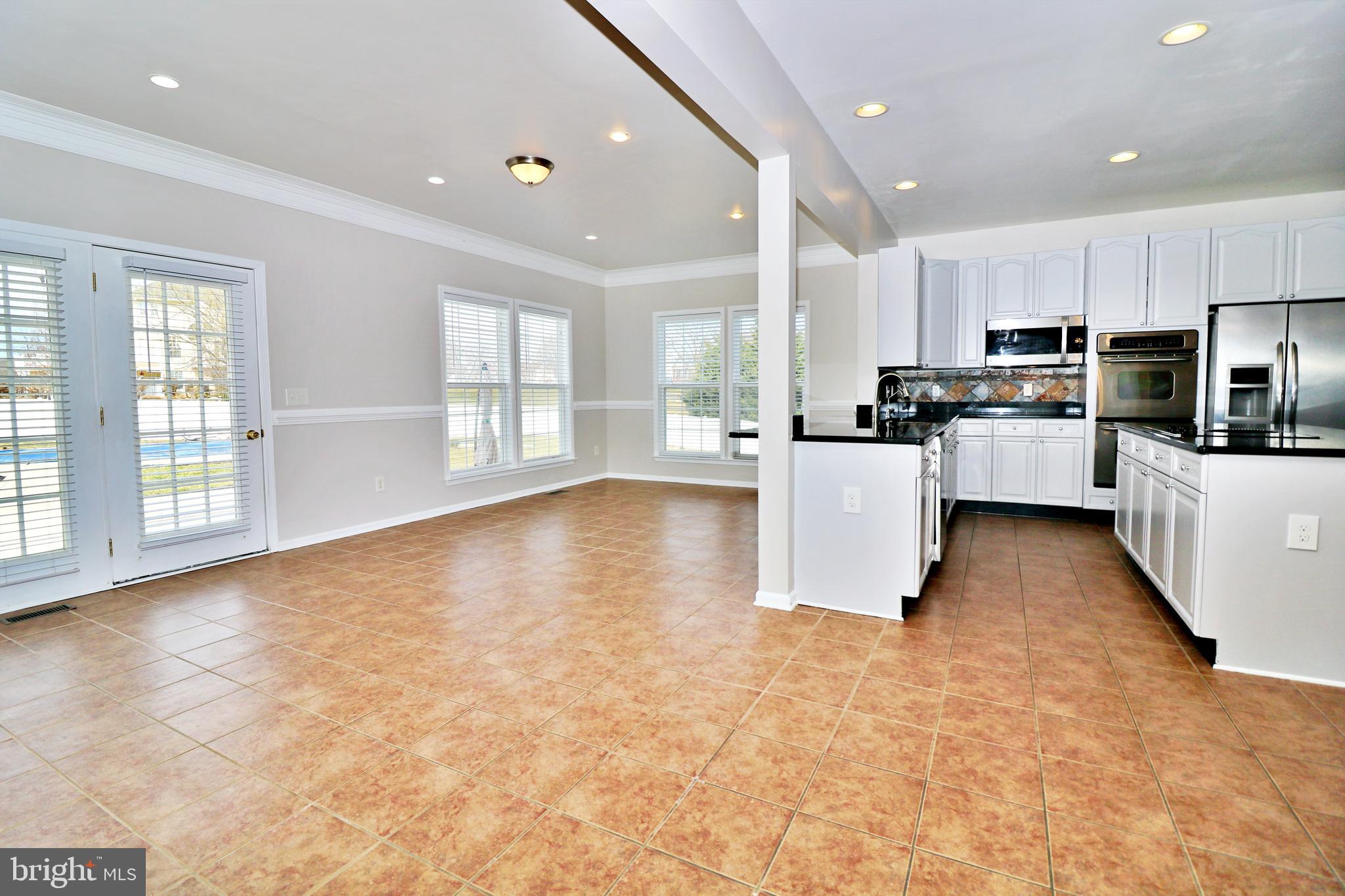 SPRUCE HILL ESTATES - Residential