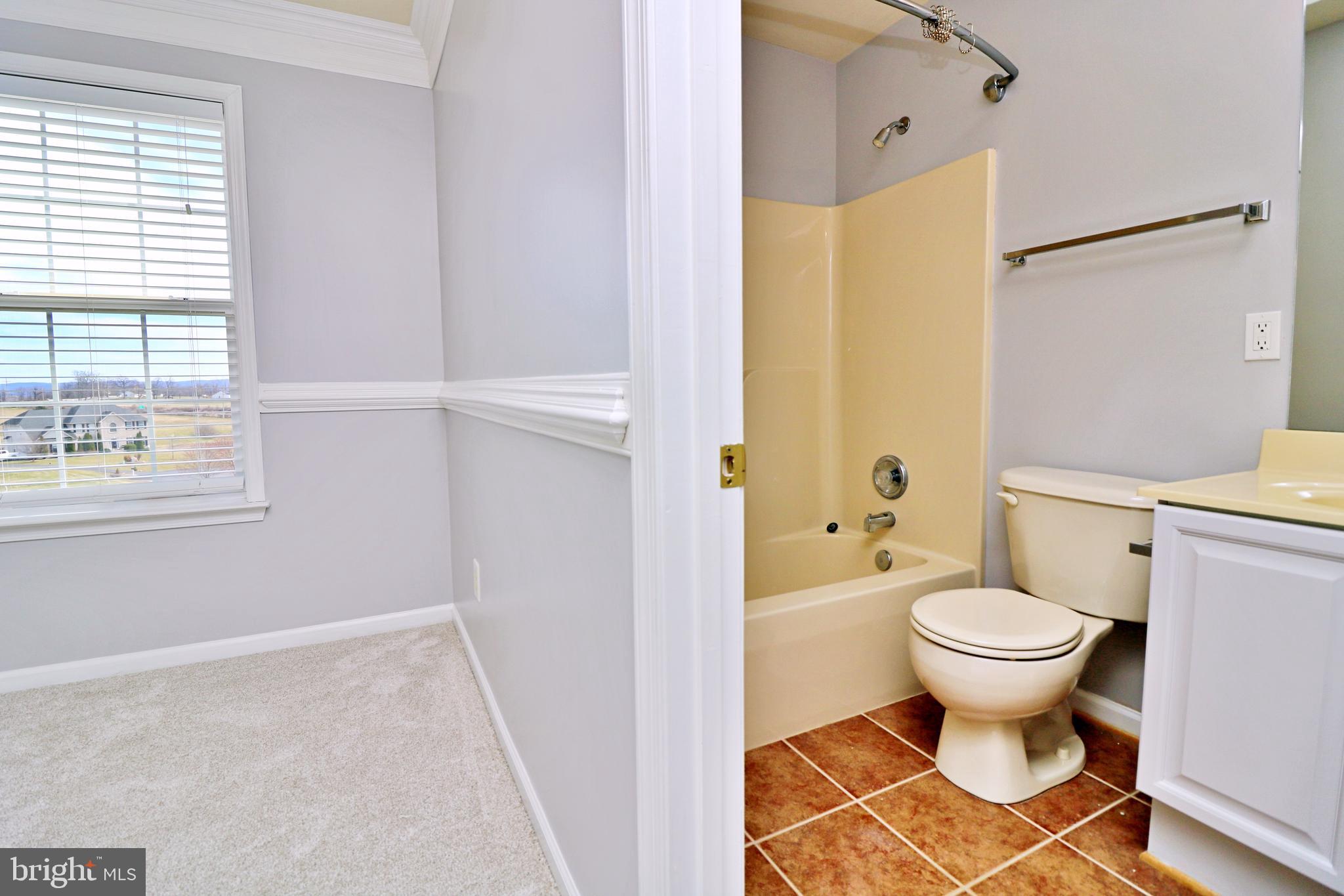 SPRUCE HILL ESTATES - Residential