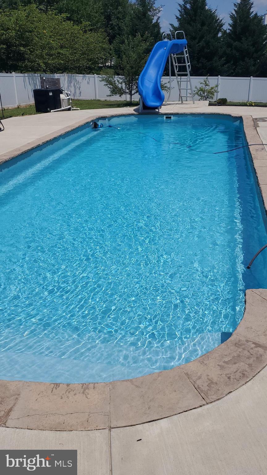 SPRUCE HILL ESTATES - Residential