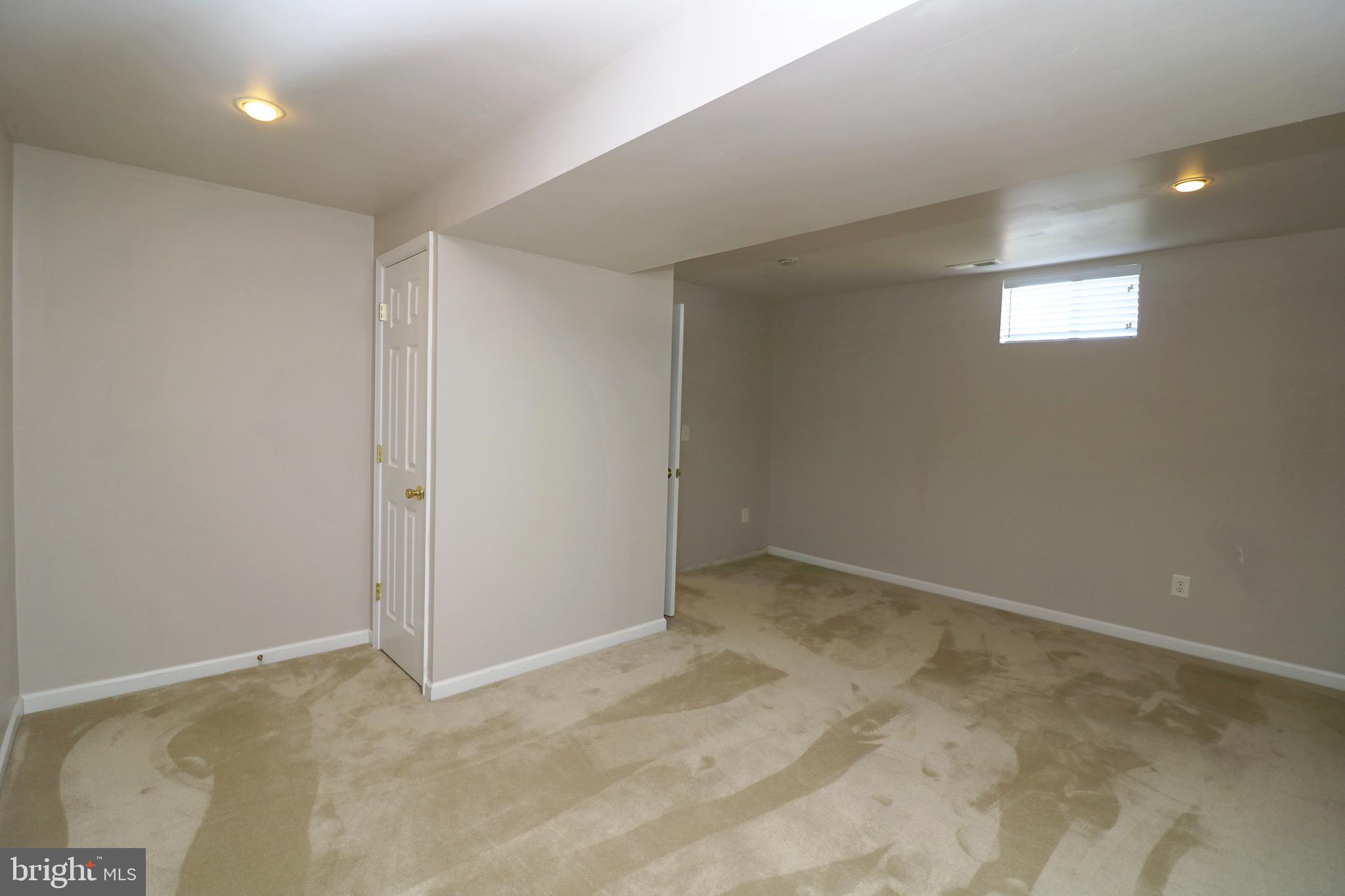 SPRUCE HILL ESTATES - Residential