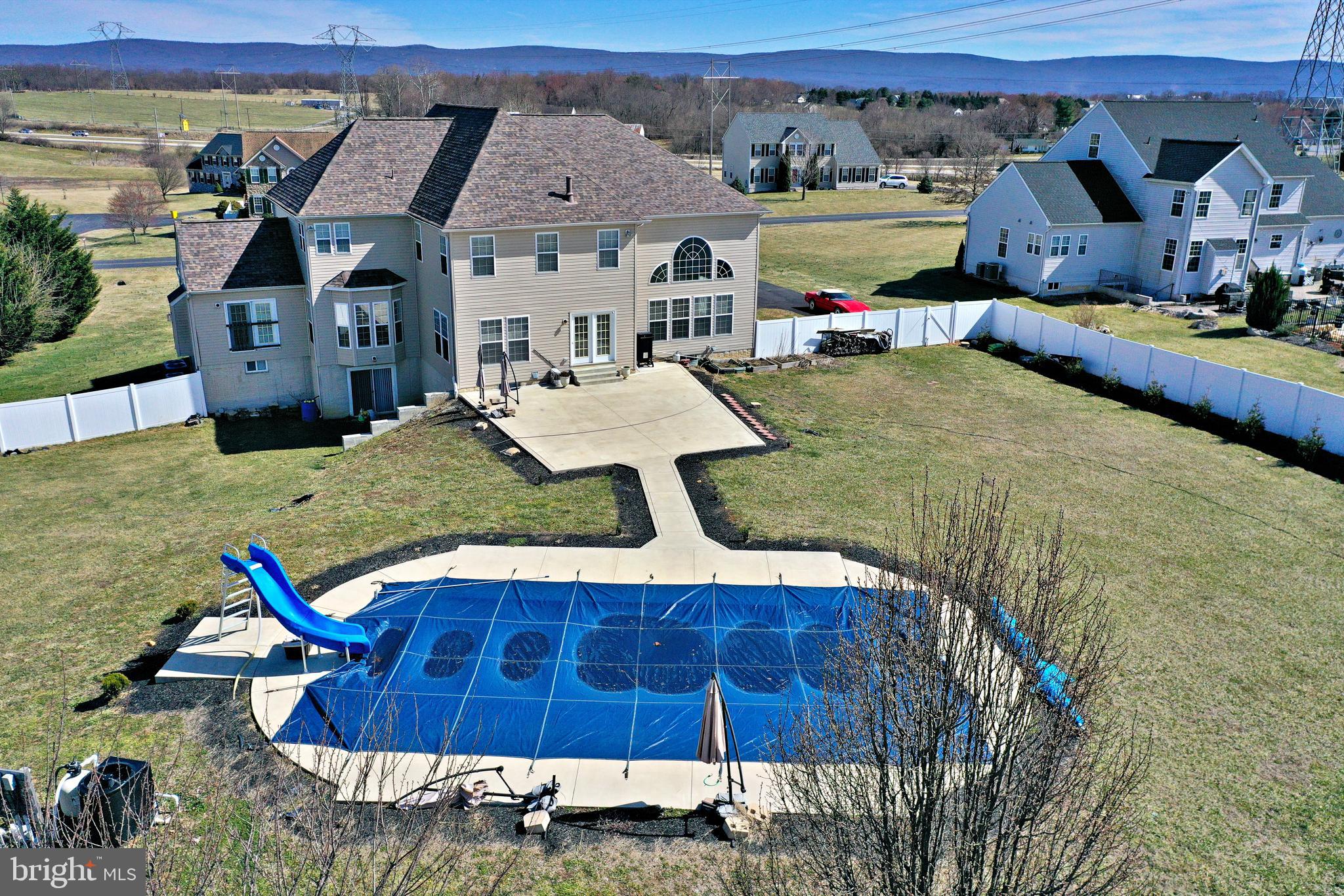 SPRUCE HILL ESTATES - Residential