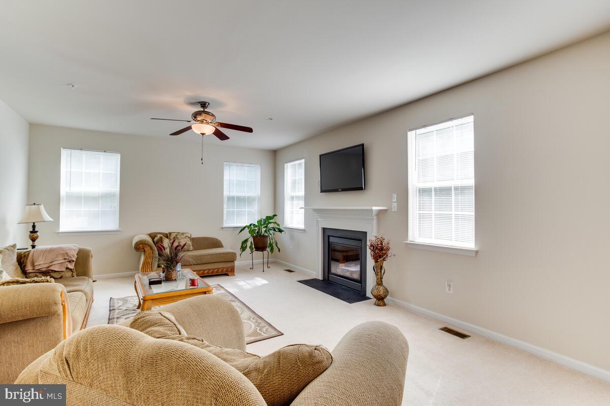 FALCON RIDGE - Residential