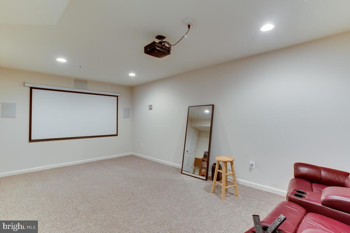 FALCON RIDGE - Residential