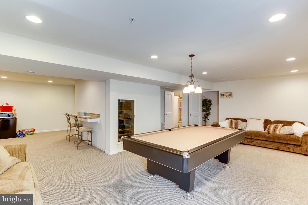 FALCON RIDGE - Residential