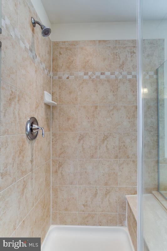 FALCON RIDGE - Residential