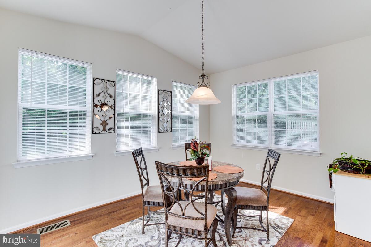 FALCON RIDGE - Residential