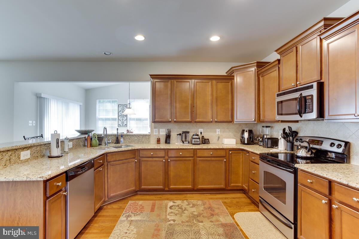 FALCON RIDGE - Residential