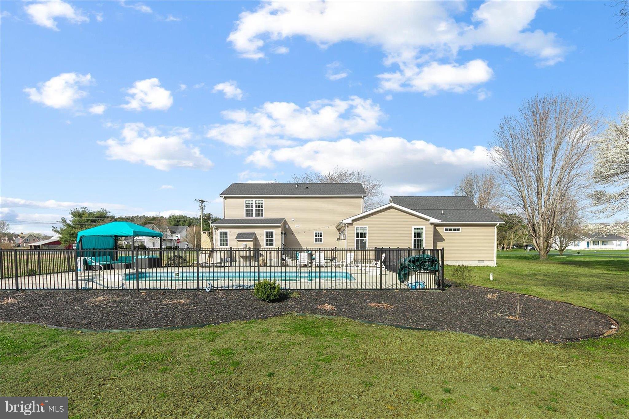 MORRIS MILL - Residential