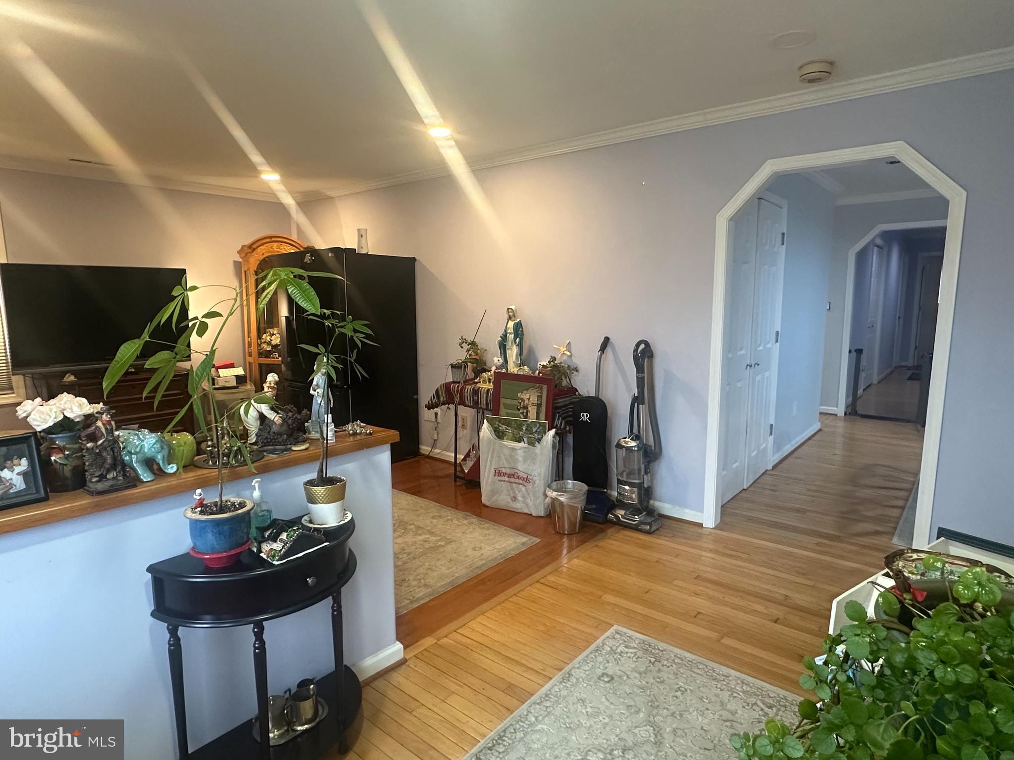 PIMMIT HILLS - Residential Lease