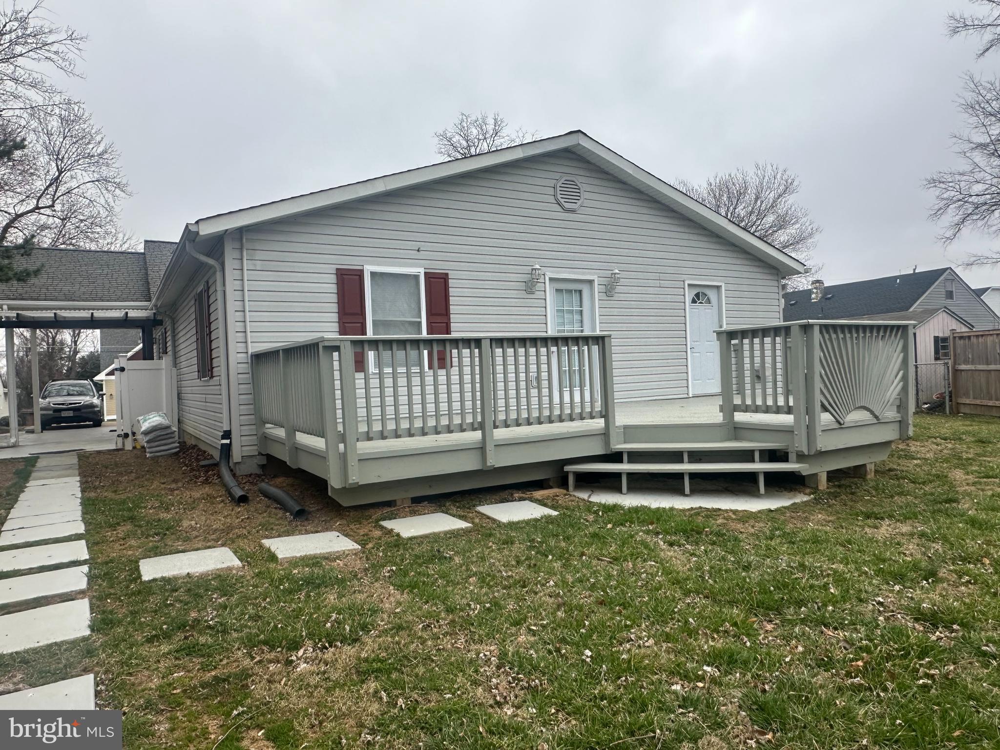 PIMMIT HILLS - Residential Lease