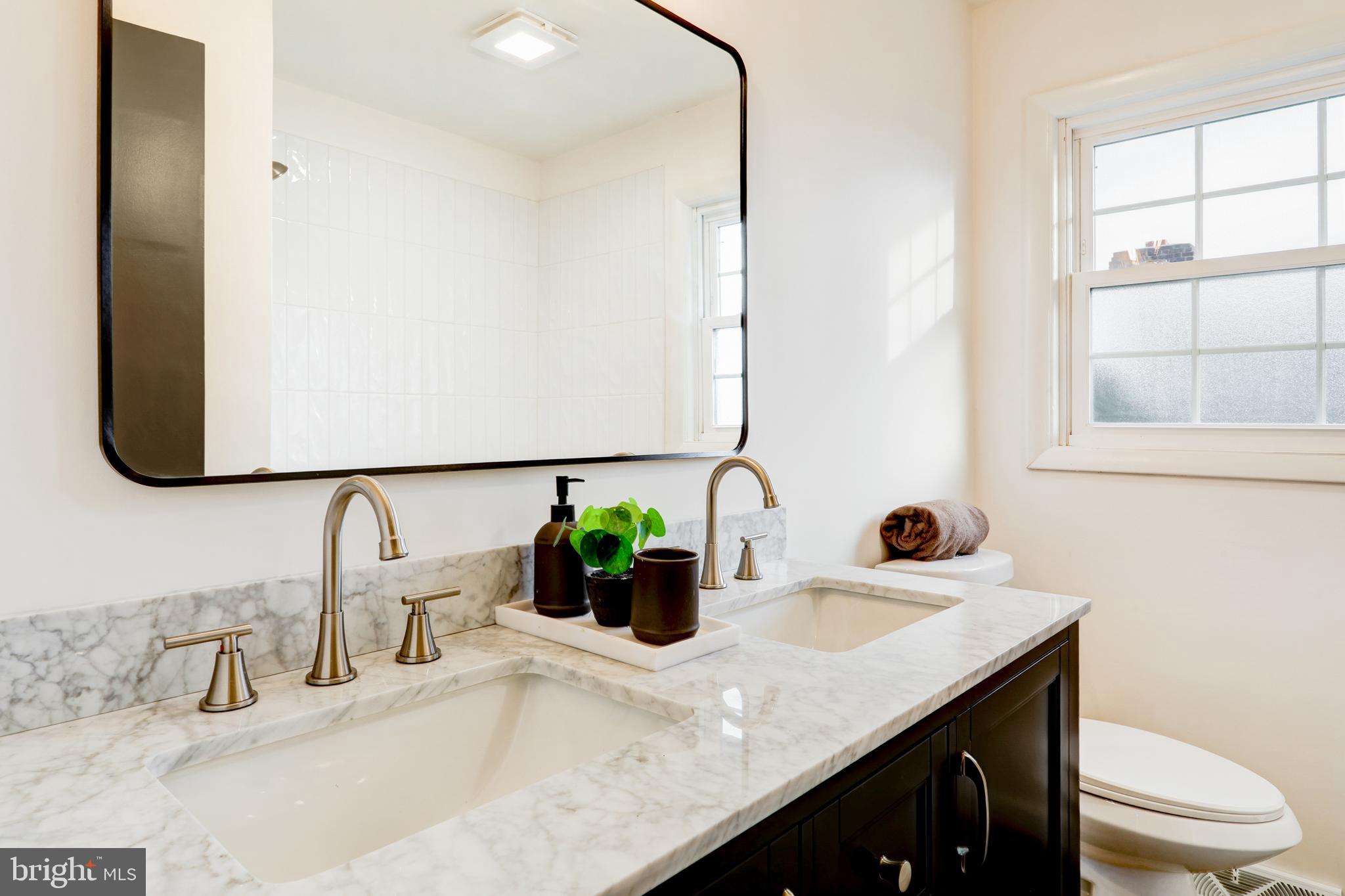 NORTH YORK - Residential